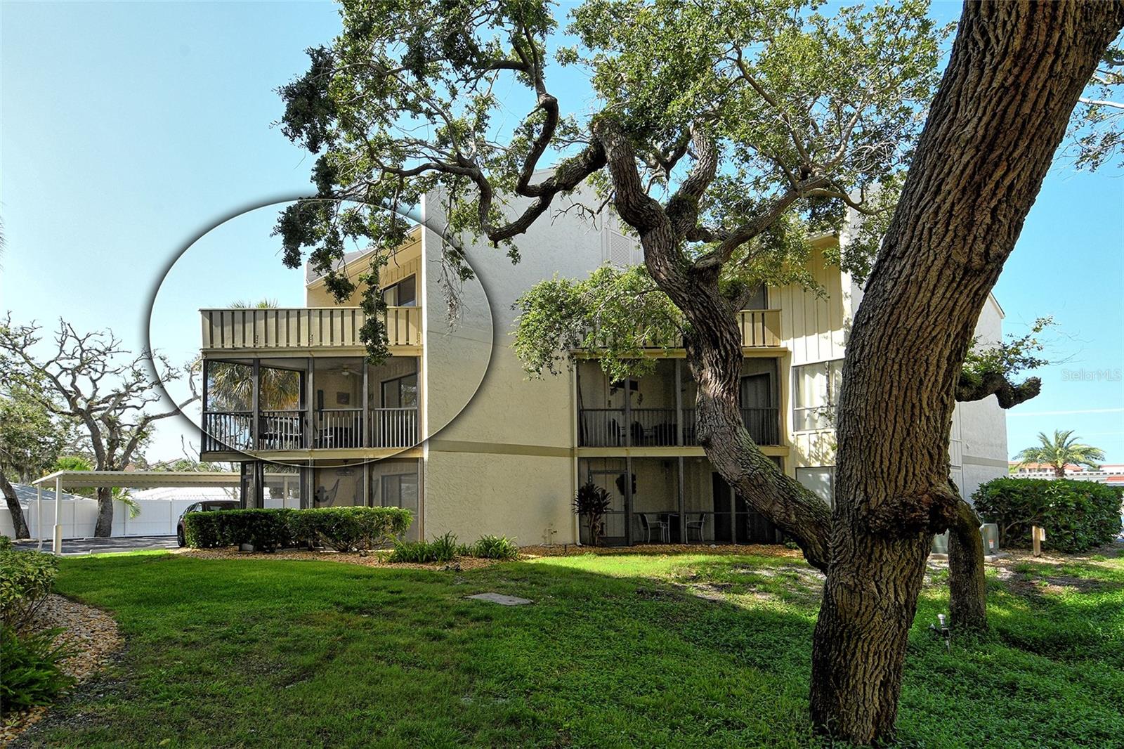 6157 MIDNIGHT PASS RD #G22