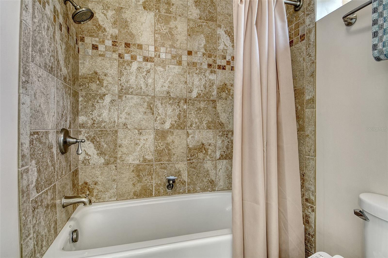 6157 MIDNIGHT PASS RD #G22