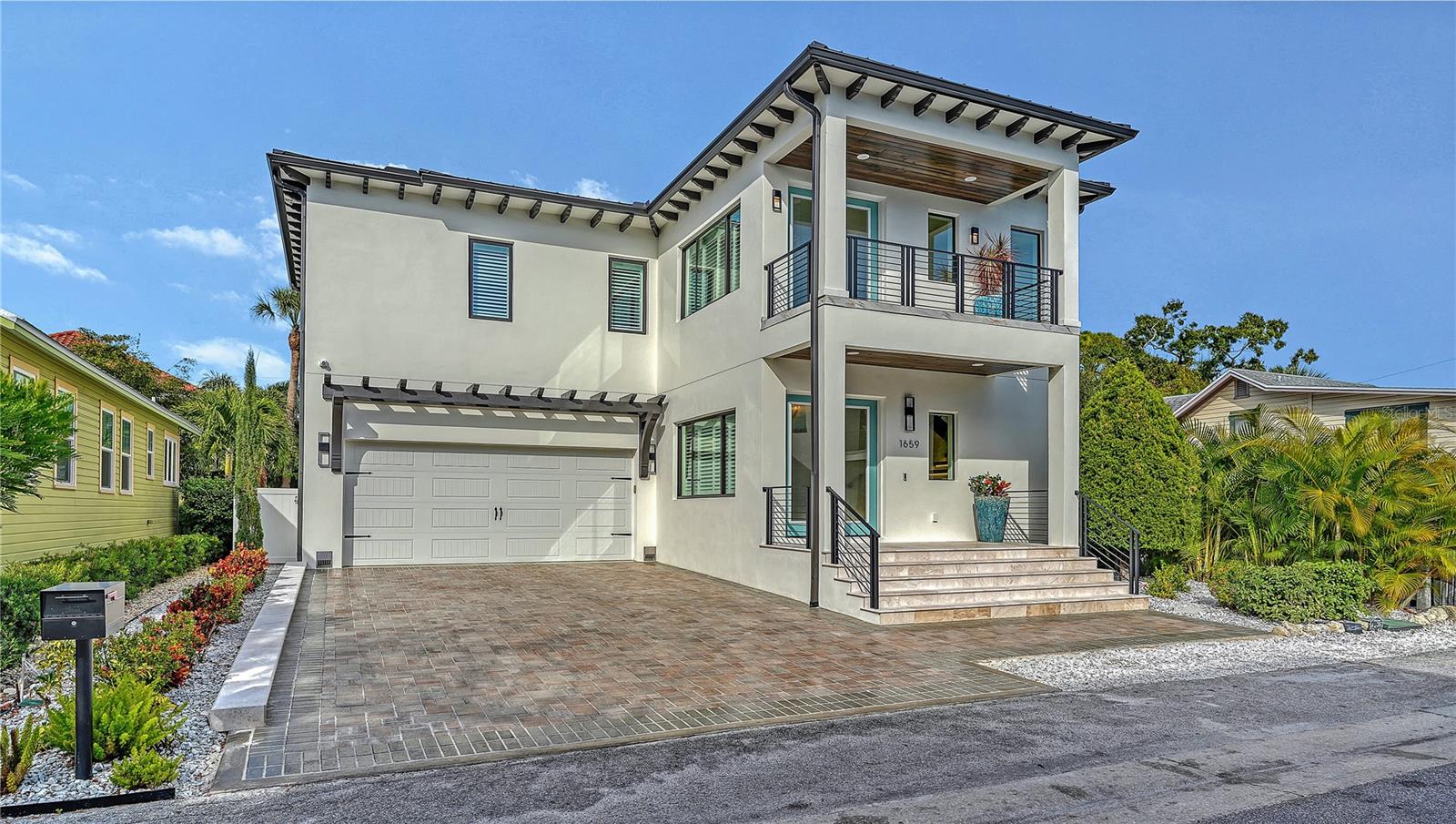 1659 DEVONSHIRE LN