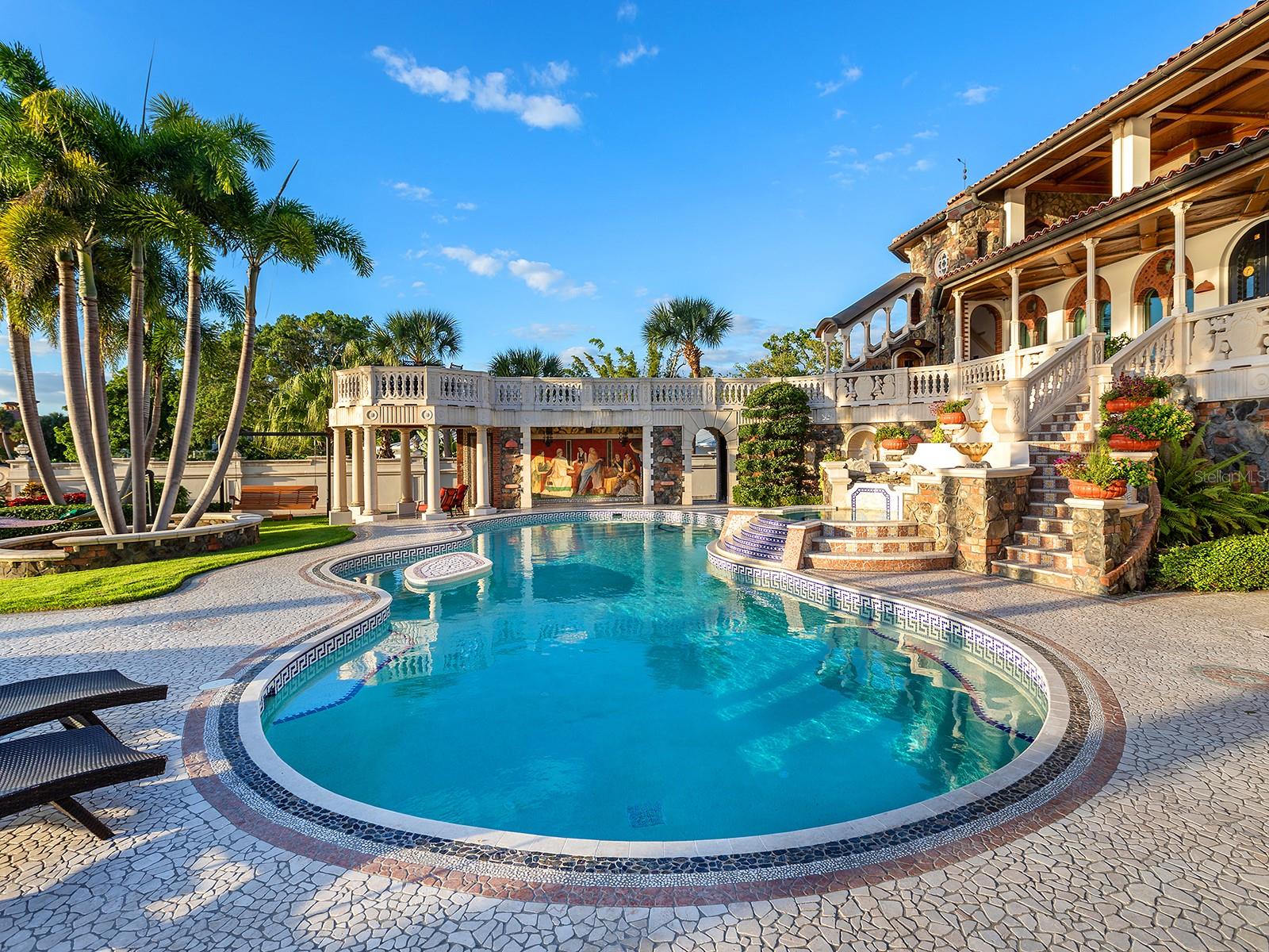 1310 S LAKE SHORE DR