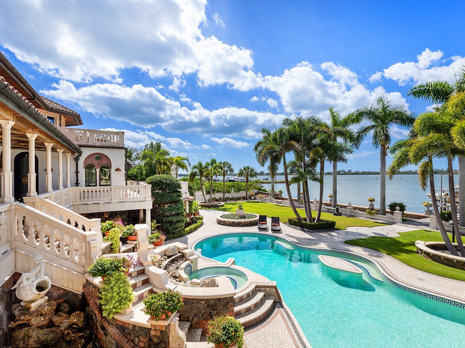 1310 S LAKE SHORE DR