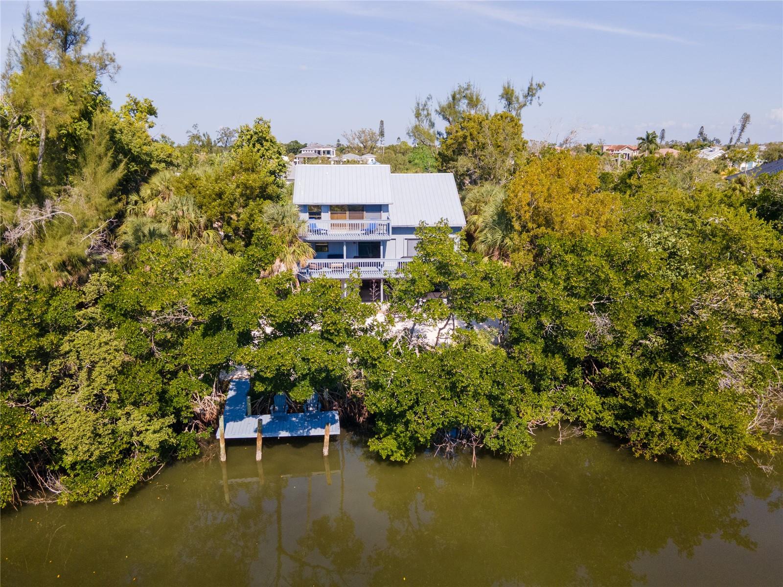 356 ISLAND CIR