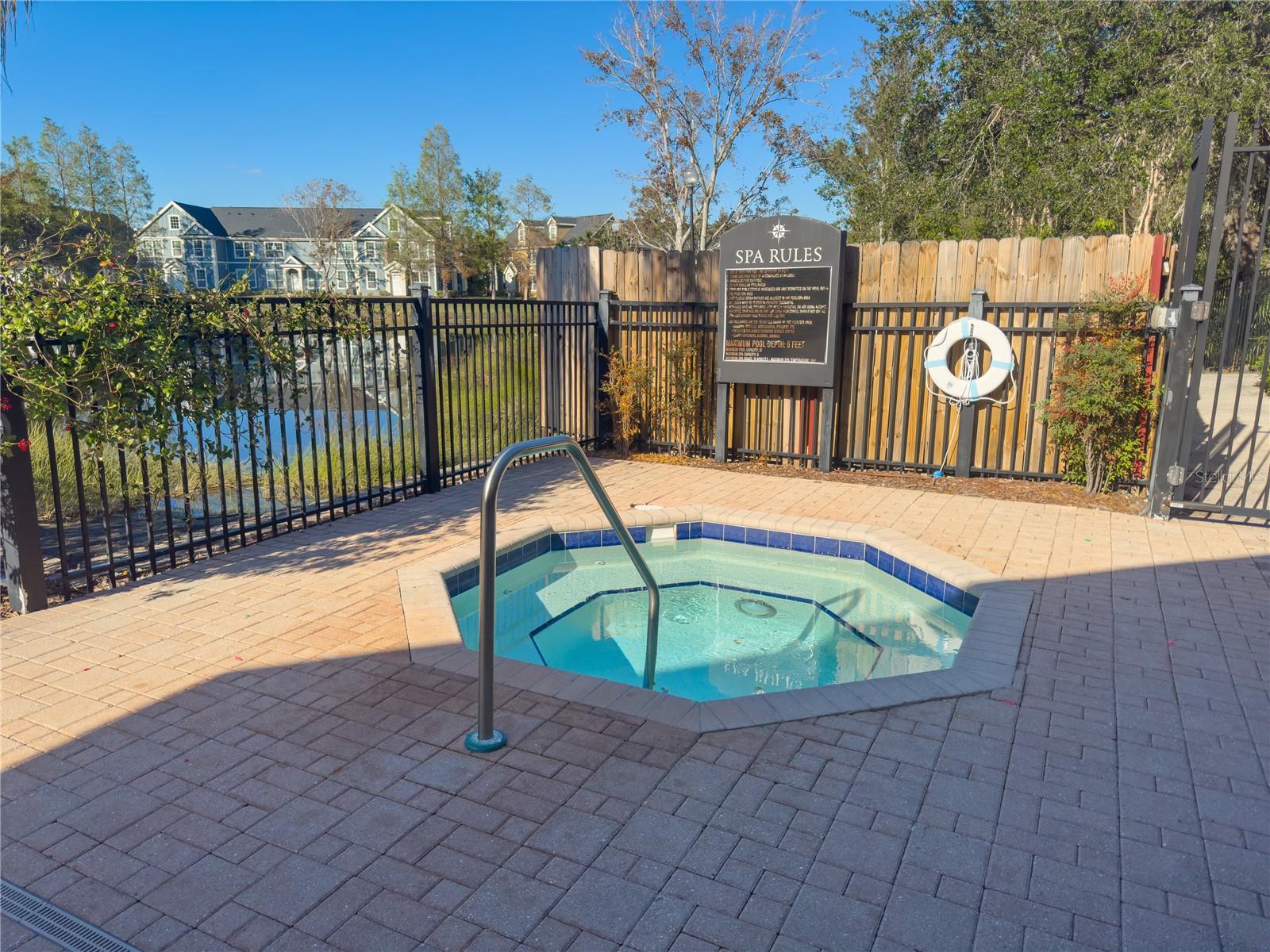 5521 ROSEHILL RD #203