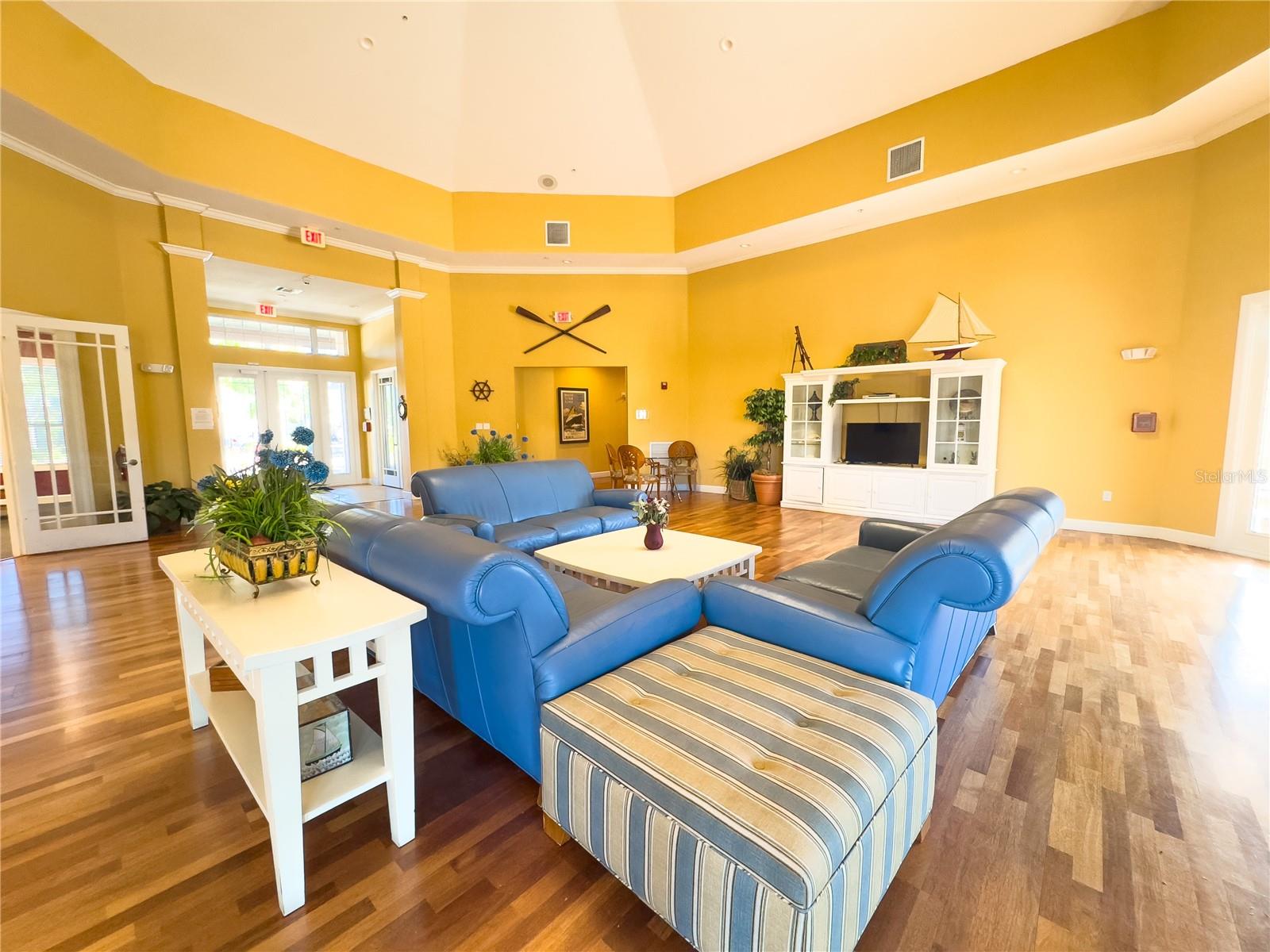 5521 ROSEHILL RD #203