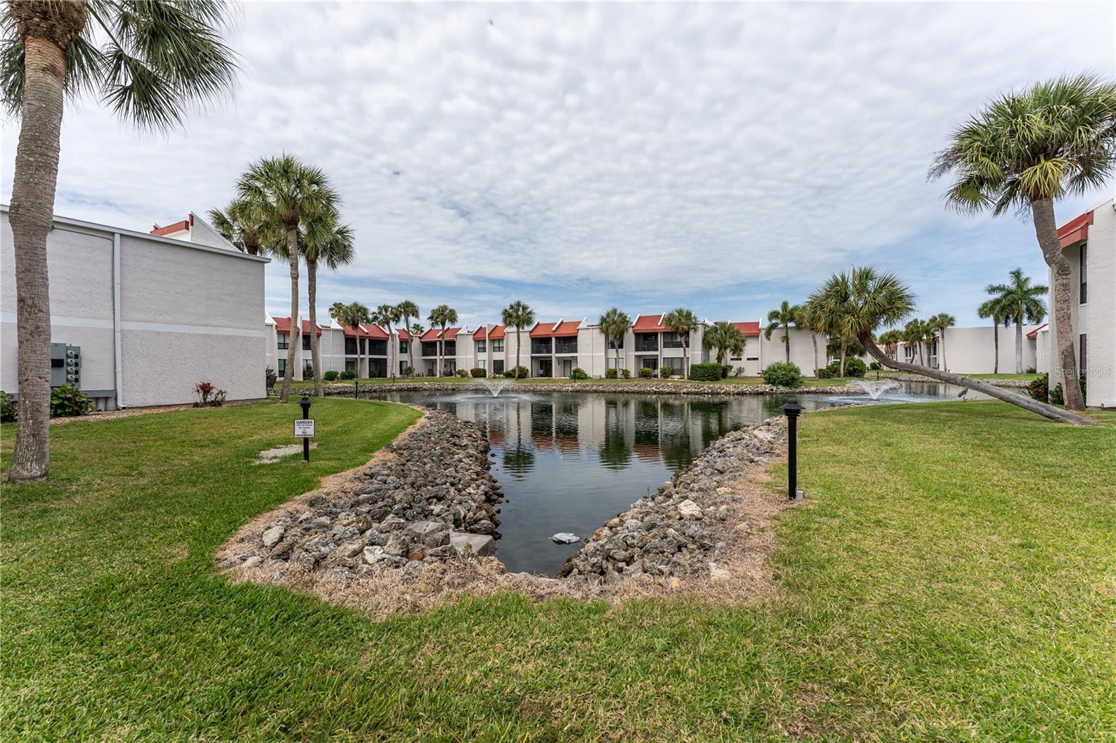 1801 GULF DR N #238