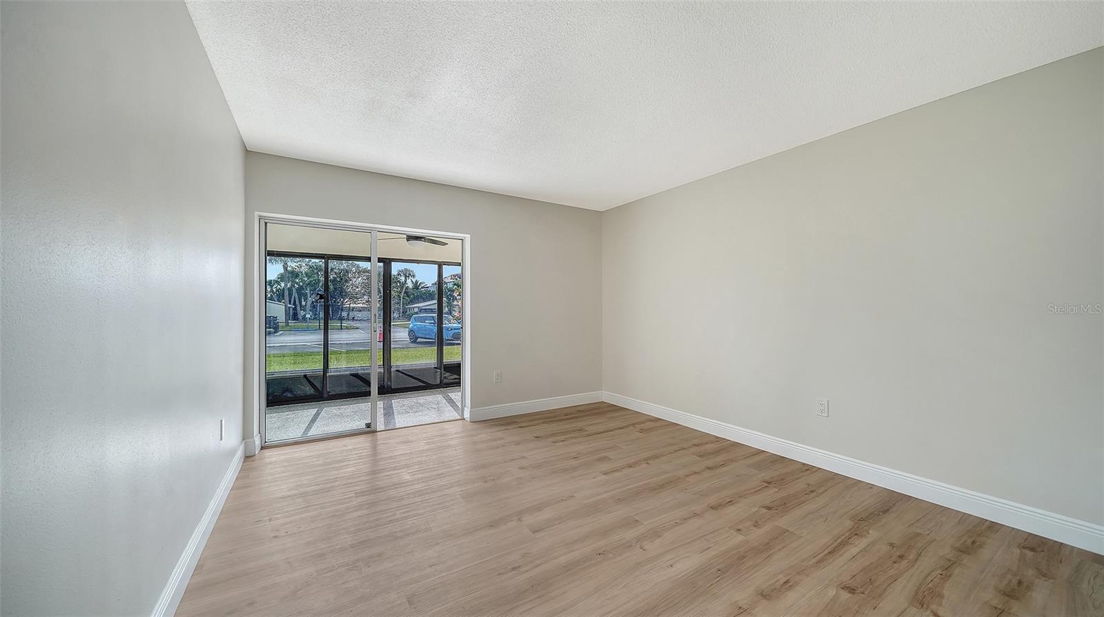 101 WHISPERING SANDS DR #107