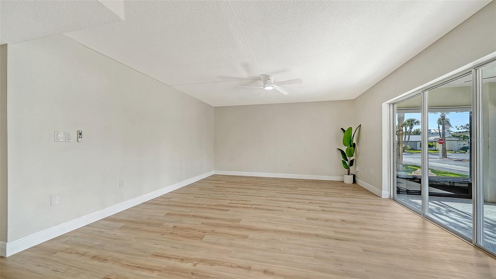 101 WHISPERING SANDS DR #107