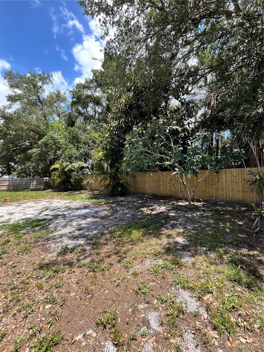 4414 LONGFORD DR