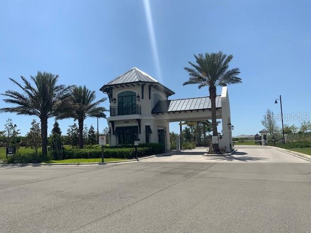 6319 CRESTED EAGLE LN