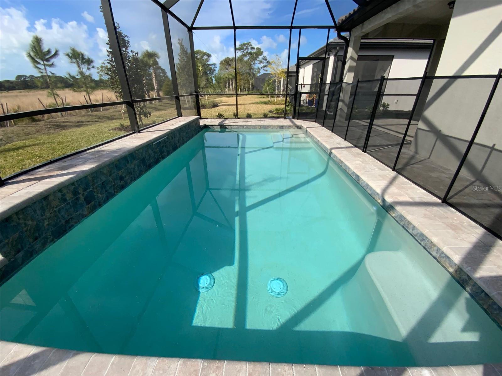 6319 CRESTED EAGLE LN