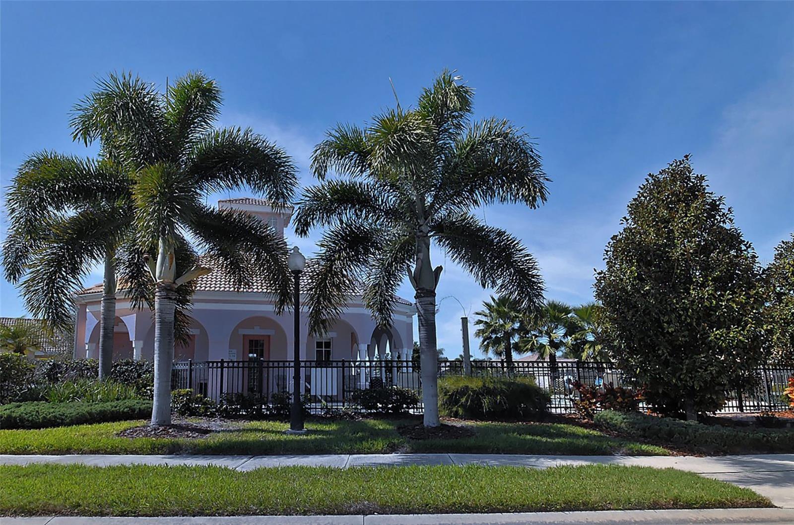 4404 REFLECTIONS PKWY