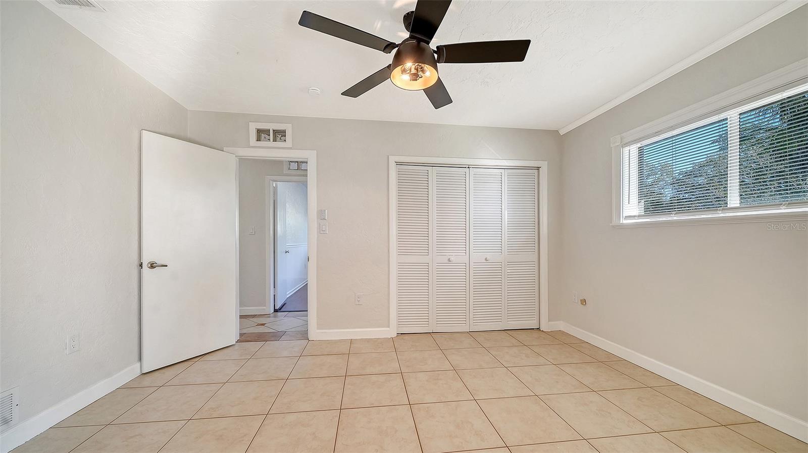 2452 WHIPPOORWILL CIR
