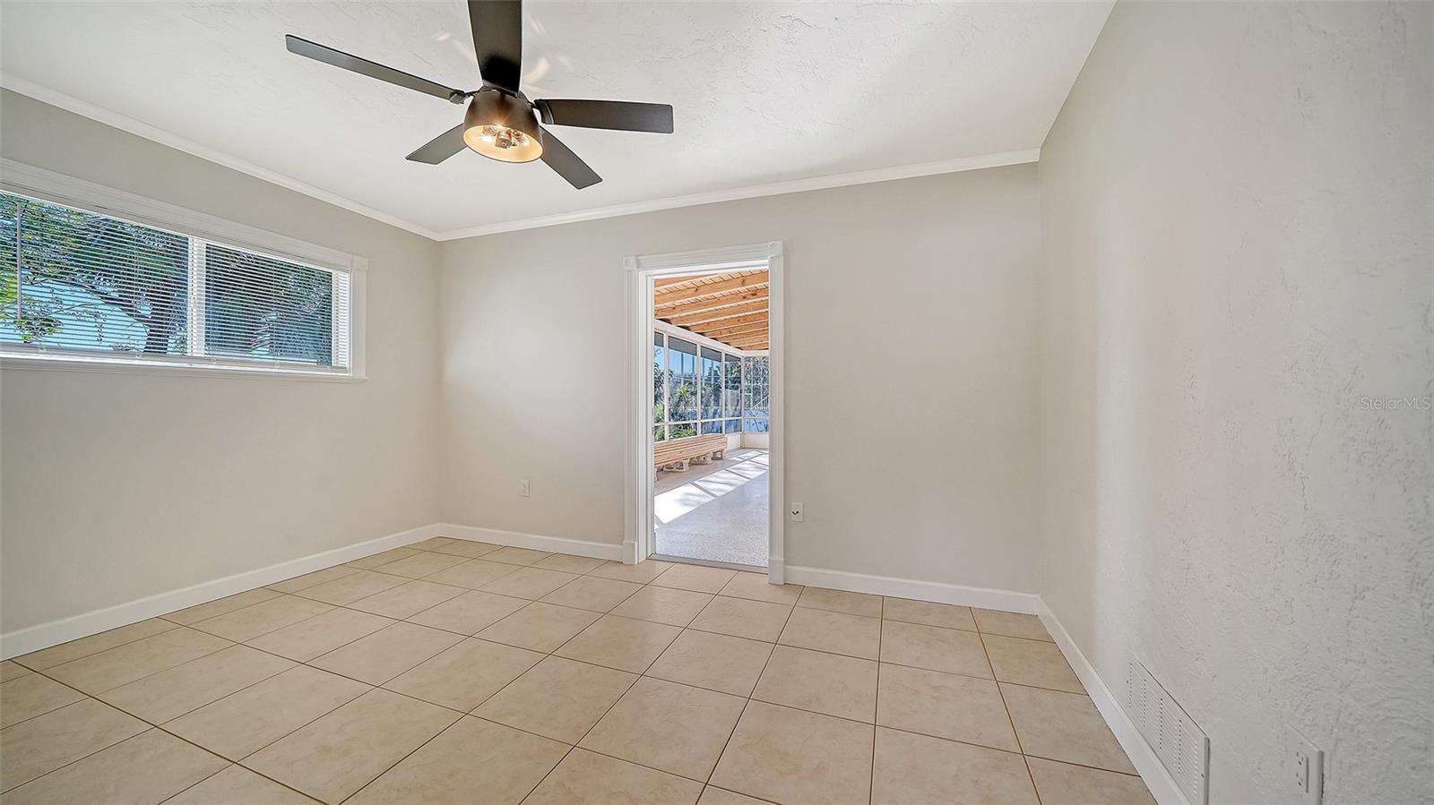 2452 WHIPPOORWILL CIR