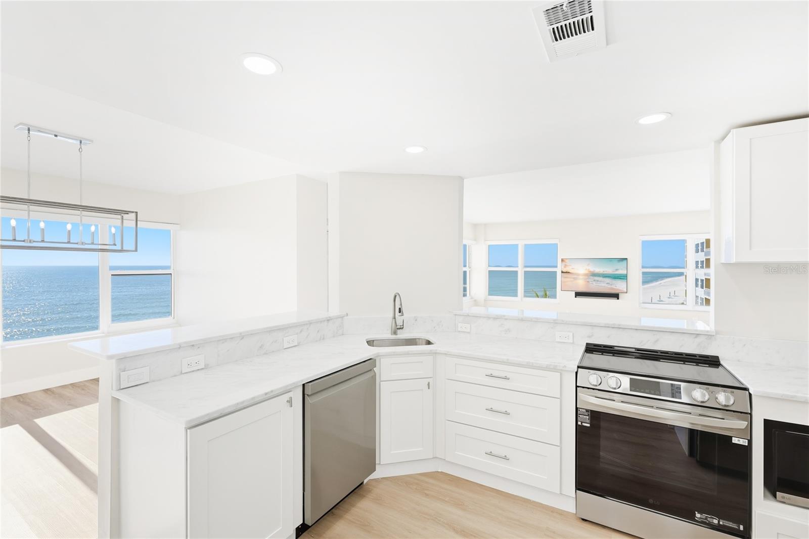 601 LONGBOAT CLUB RD #504S