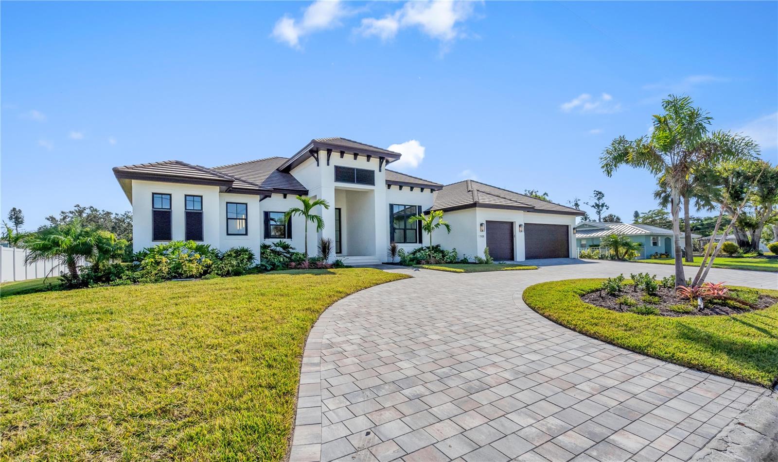 7125 WESTMORELAND DR