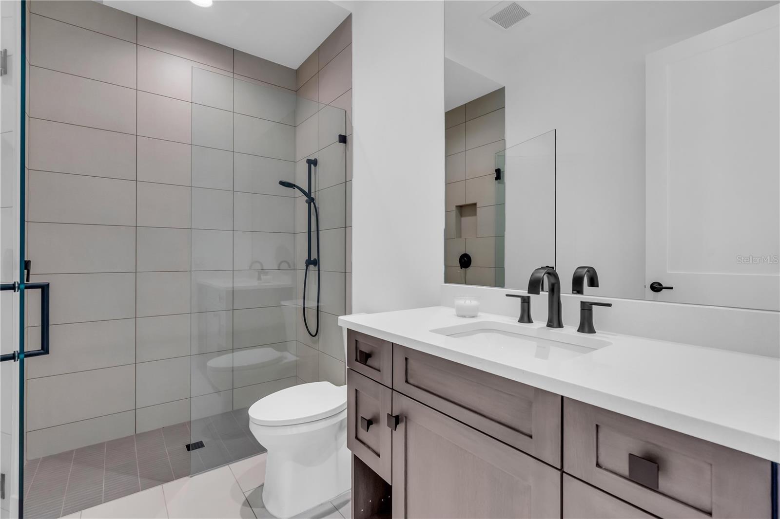 7125 WESTMORELAND DR