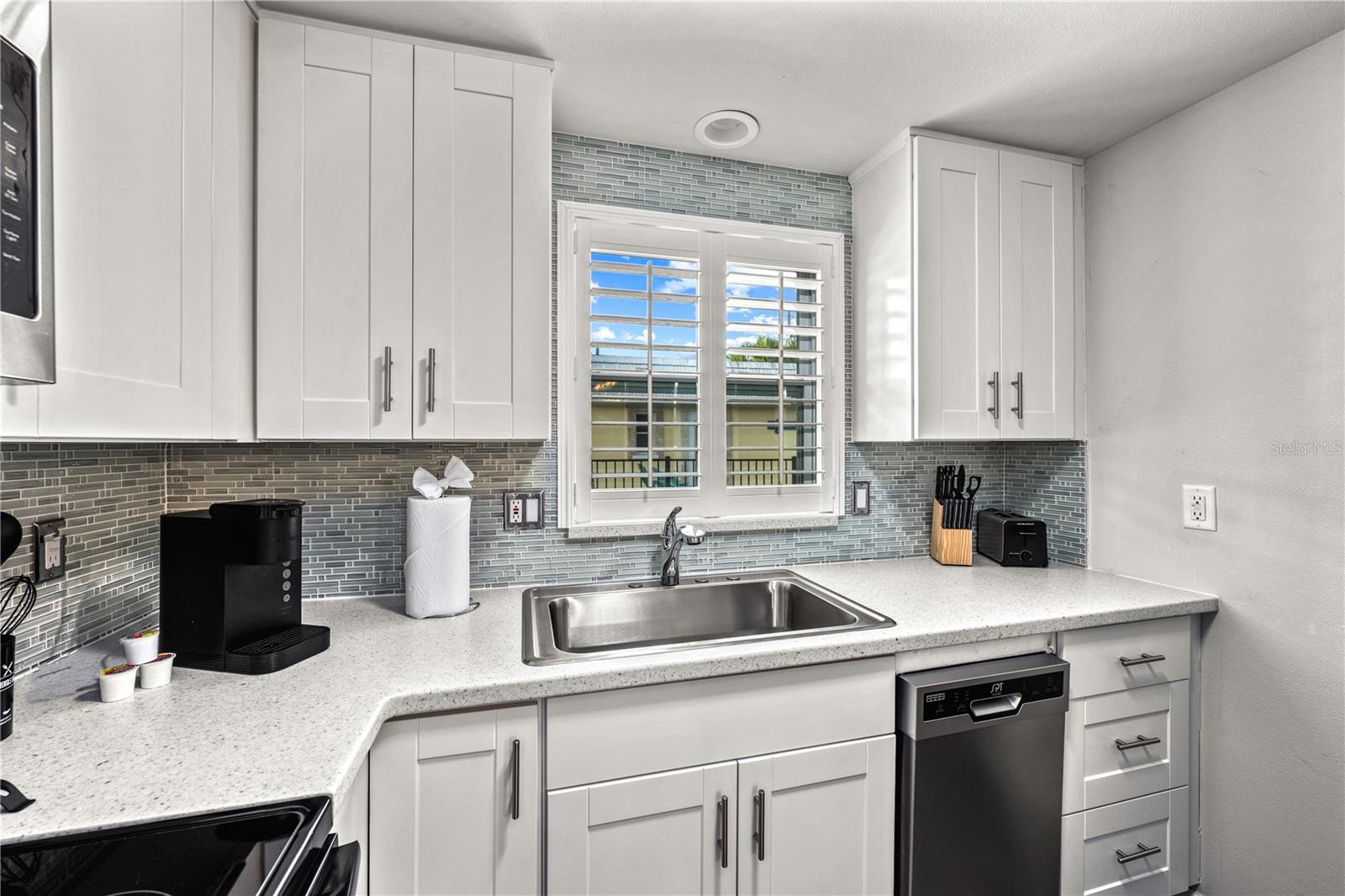 1123 CRESCENT ST #1123/1125