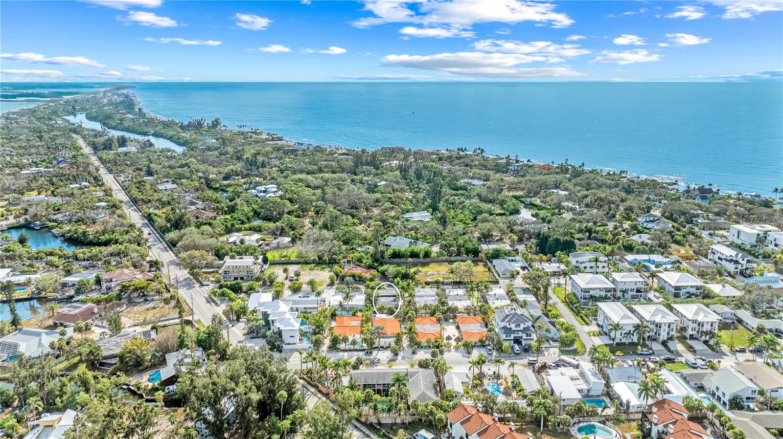 1123 CRESCENT ST #1123/1125