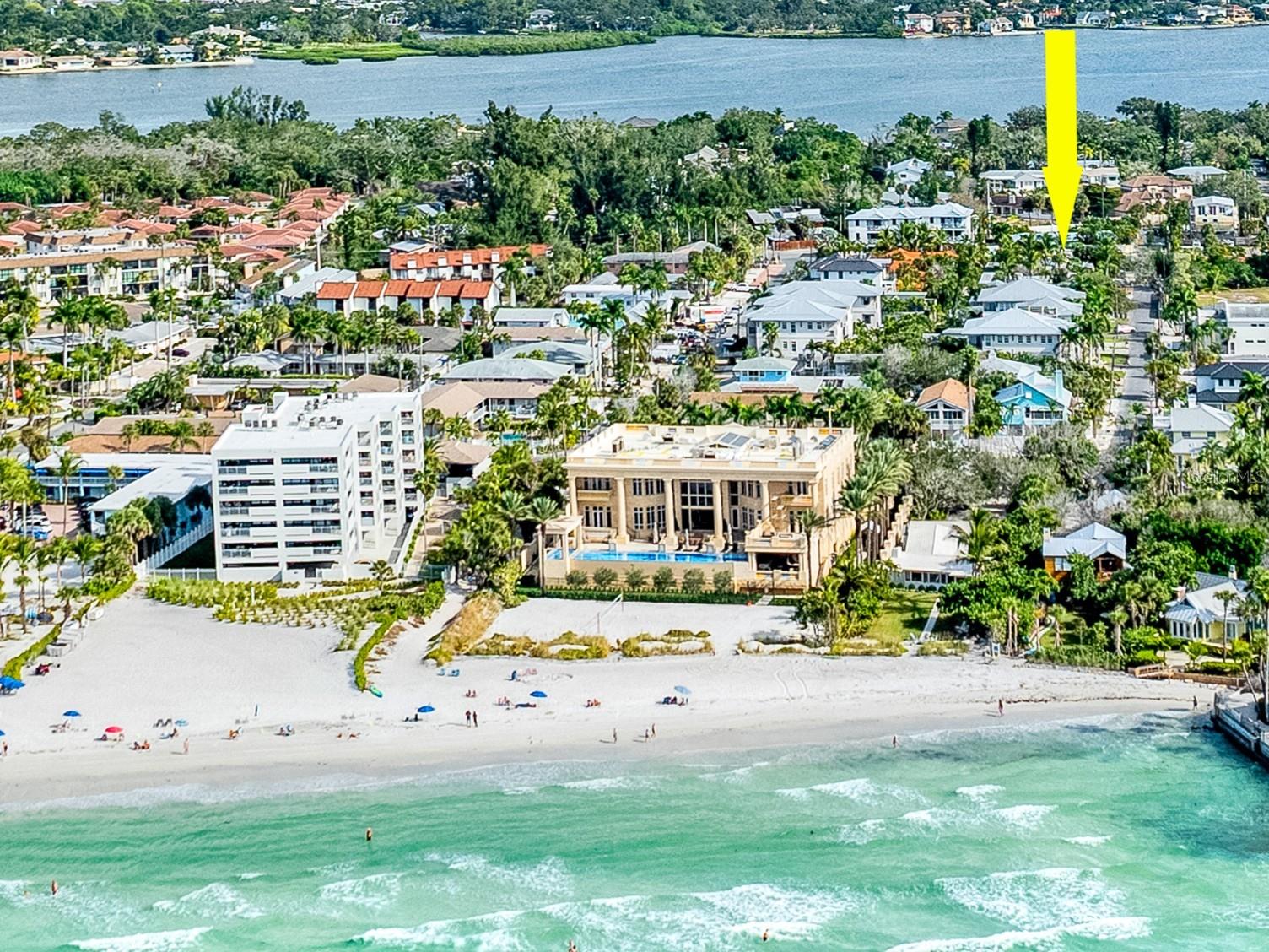 1123 CRESCENT ST #1123/1125