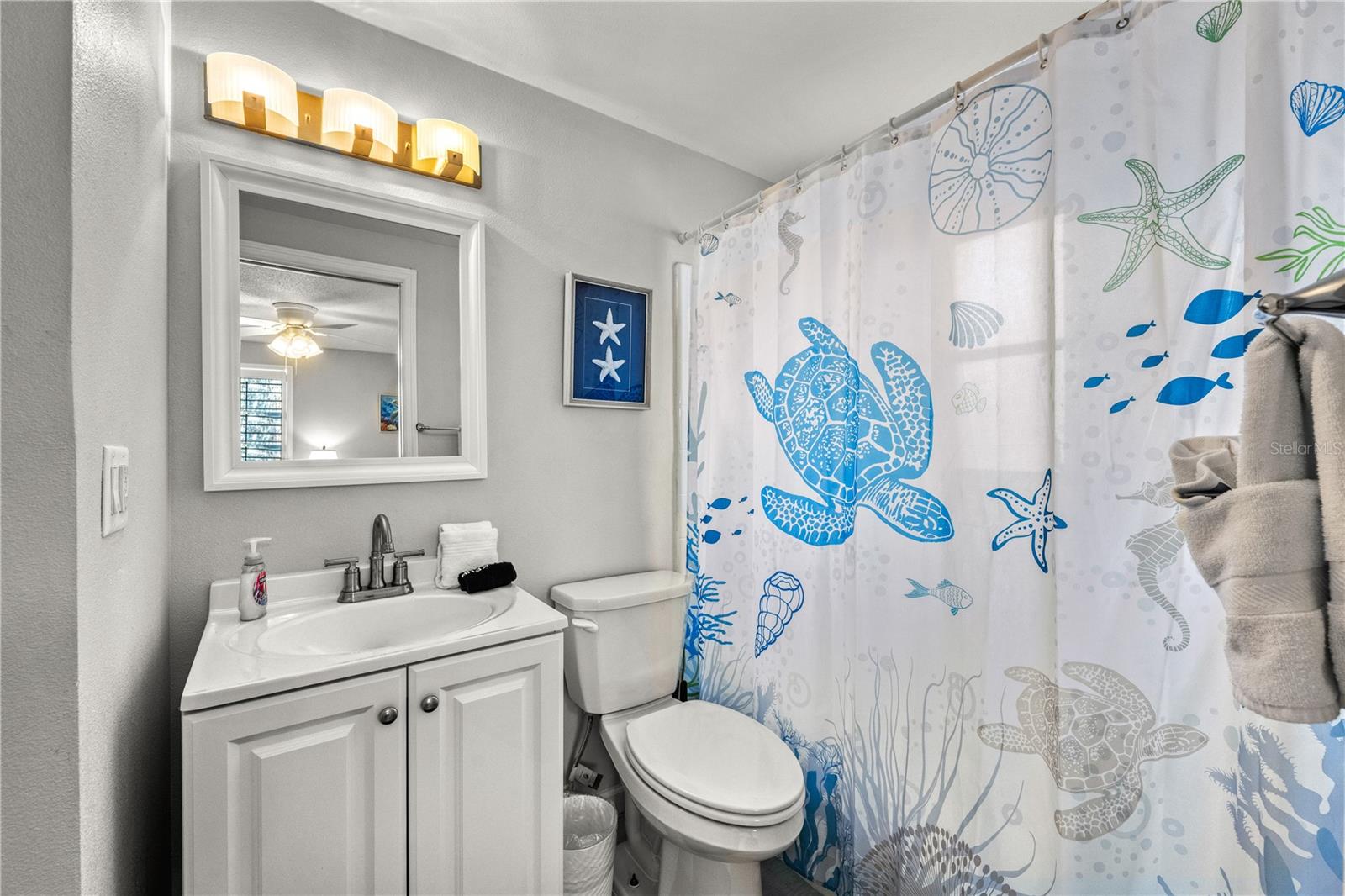 1123 CRESCENT ST #1123/1125