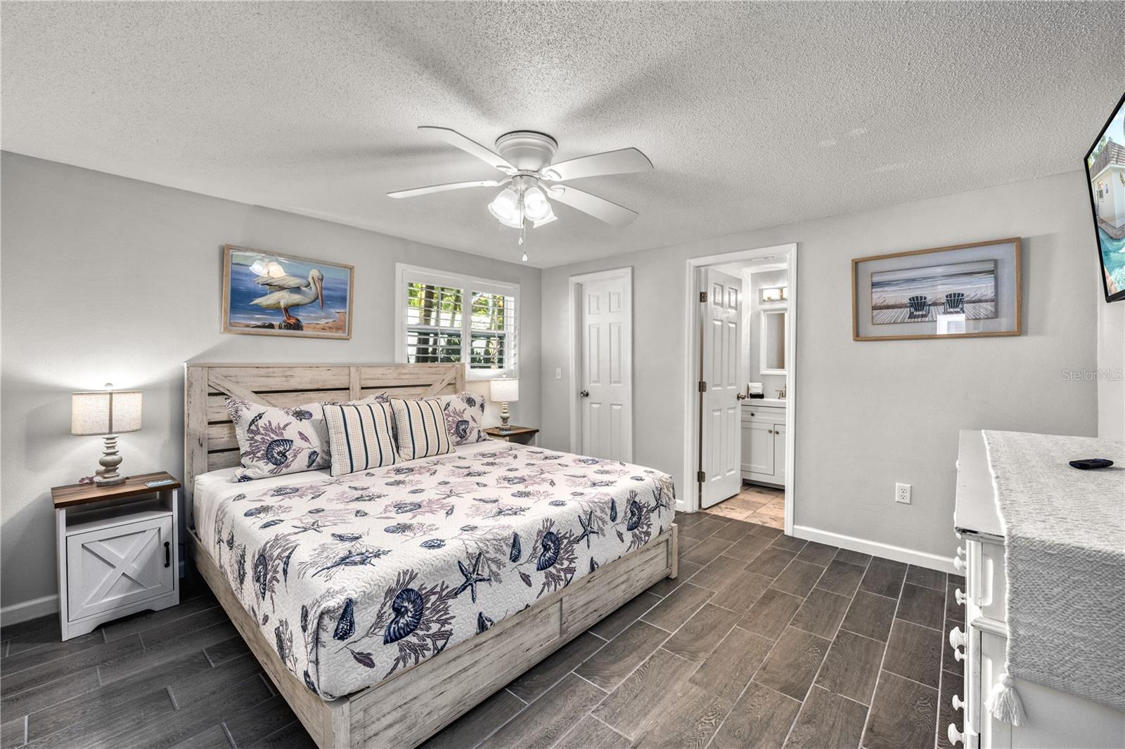 1123 CRESCENT ST #1123/1125