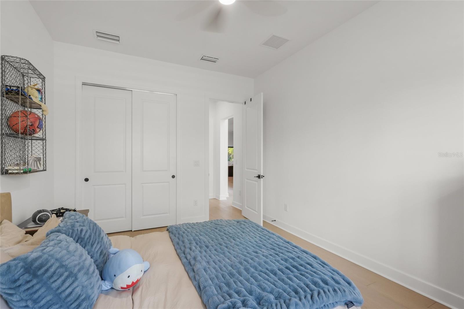 7765 GRANDE SHORES DR