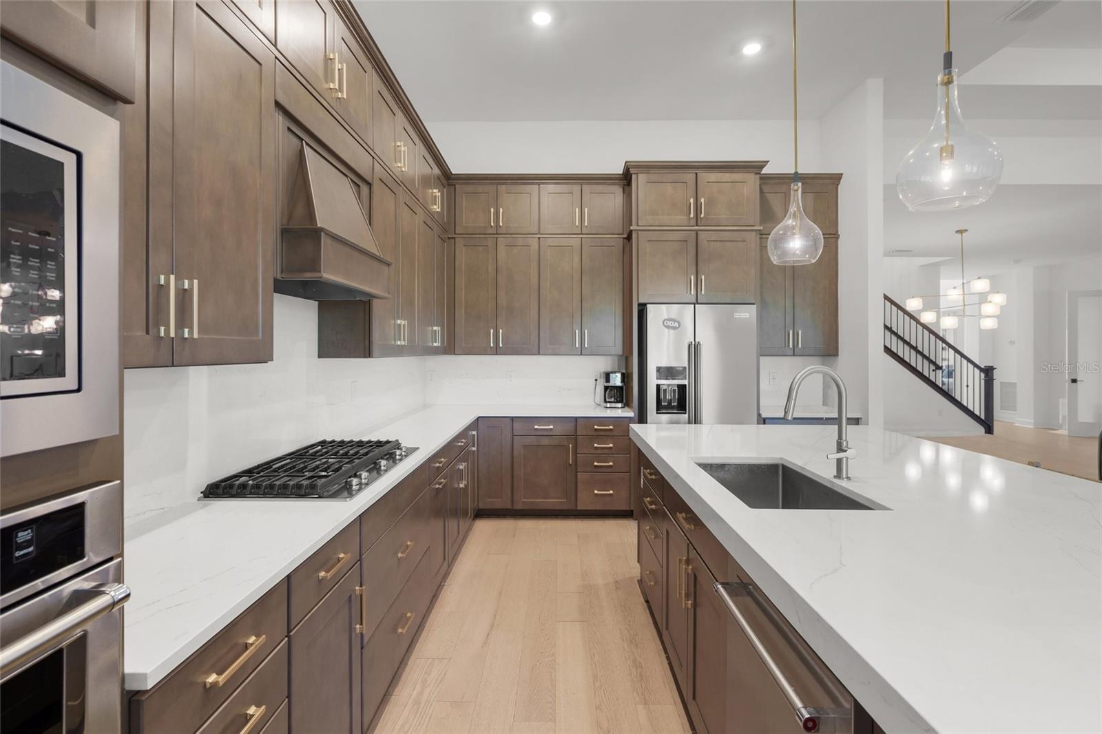 7765 GRANDE SHORES DR