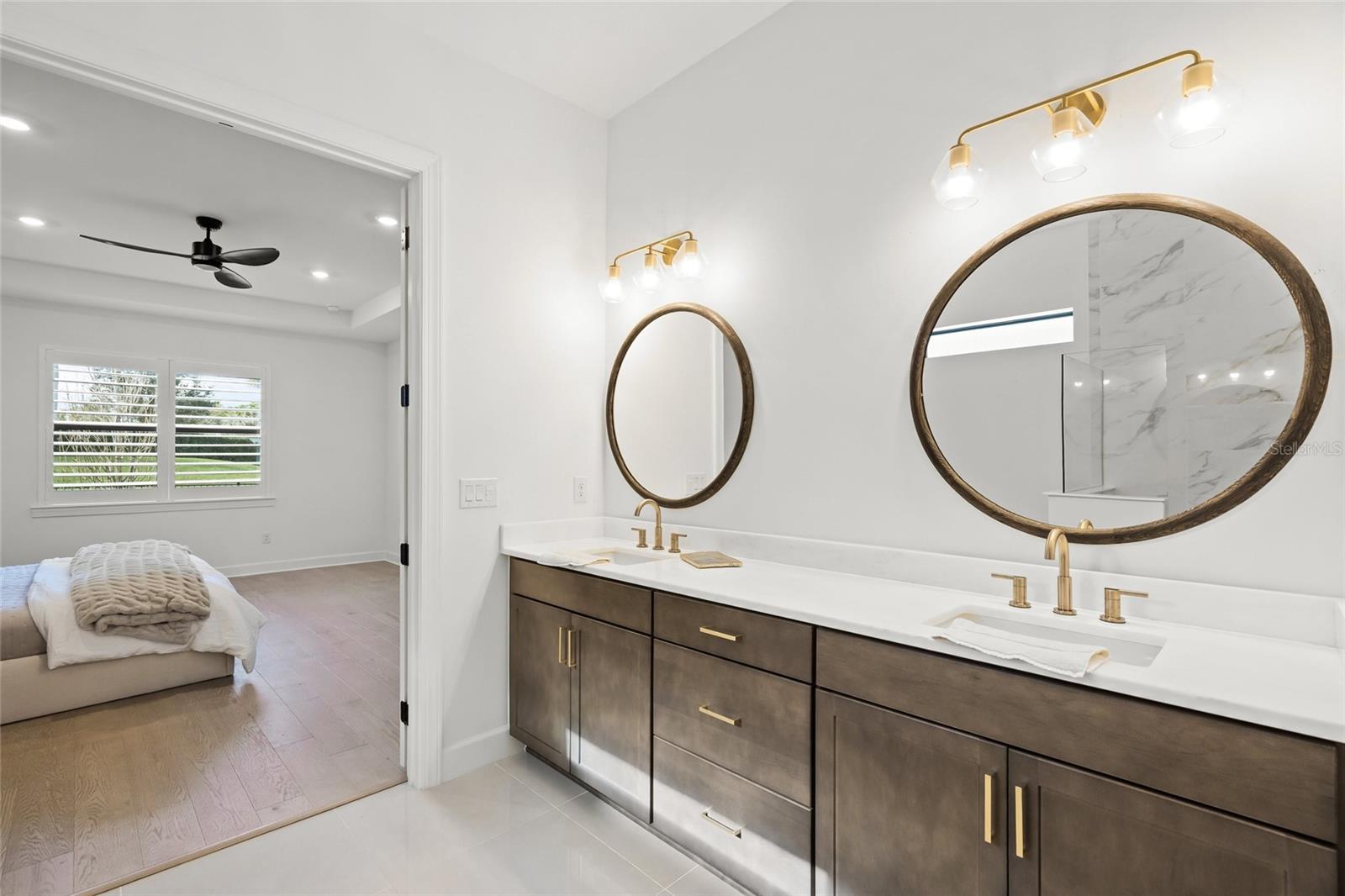 7765 GRANDE SHORES DR