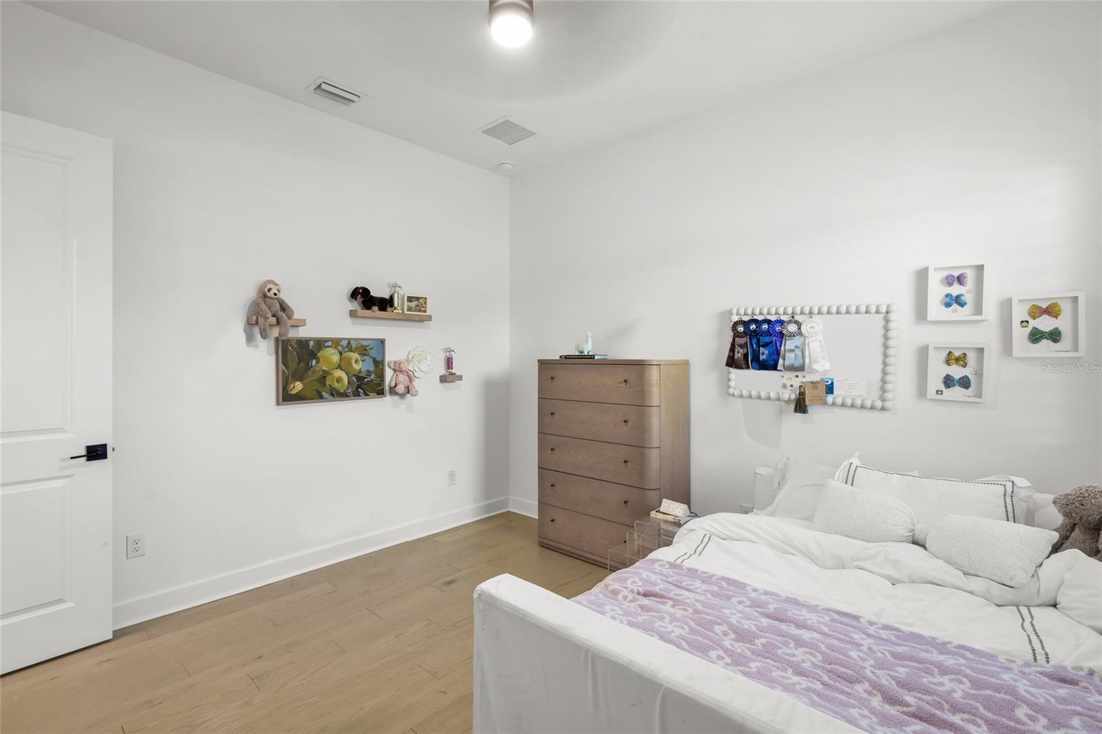 7765 GRANDE SHORES DR