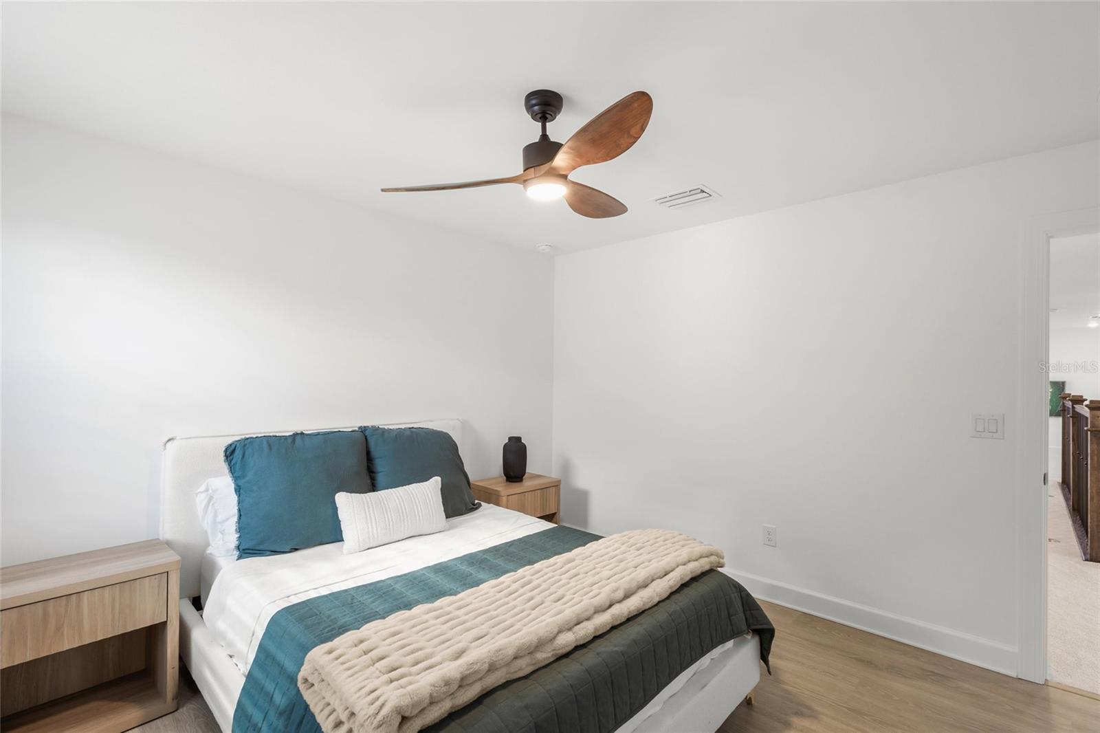 7765 GRANDE SHORES DR