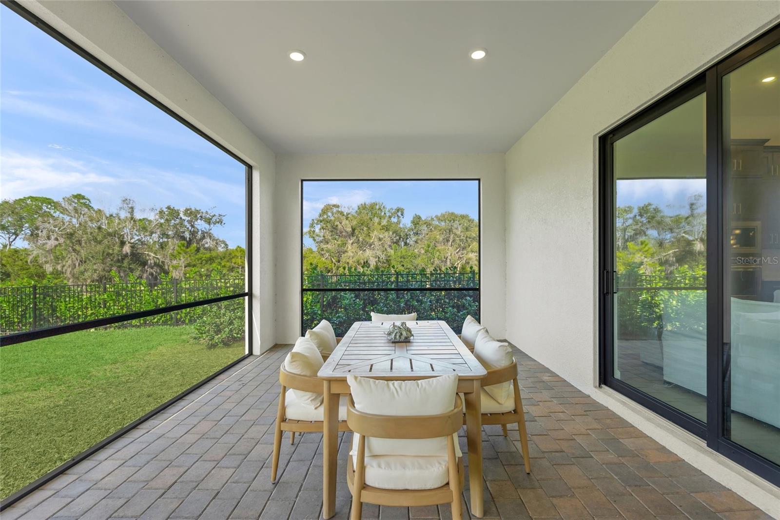 7765 GRANDE SHORES DR