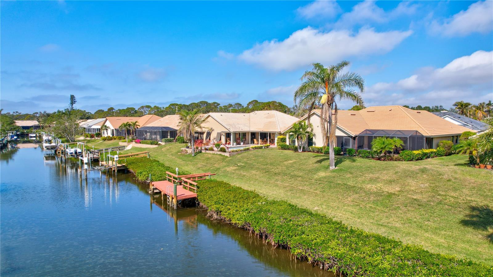 104 INLETS BLVD #104