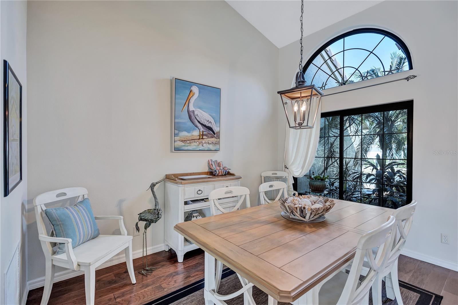 104 INLETS BLVD #104