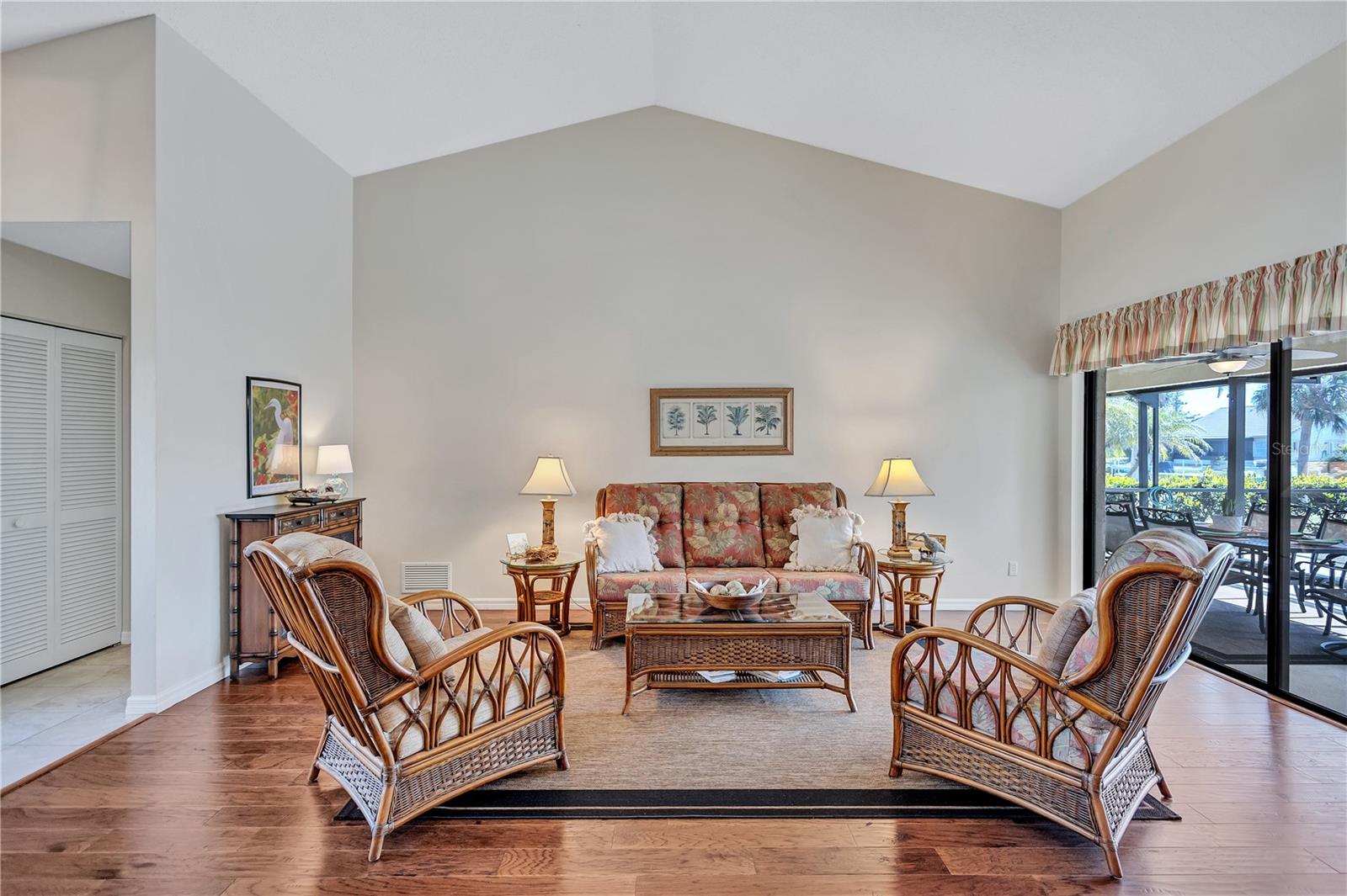 104 INLETS BLVD #104