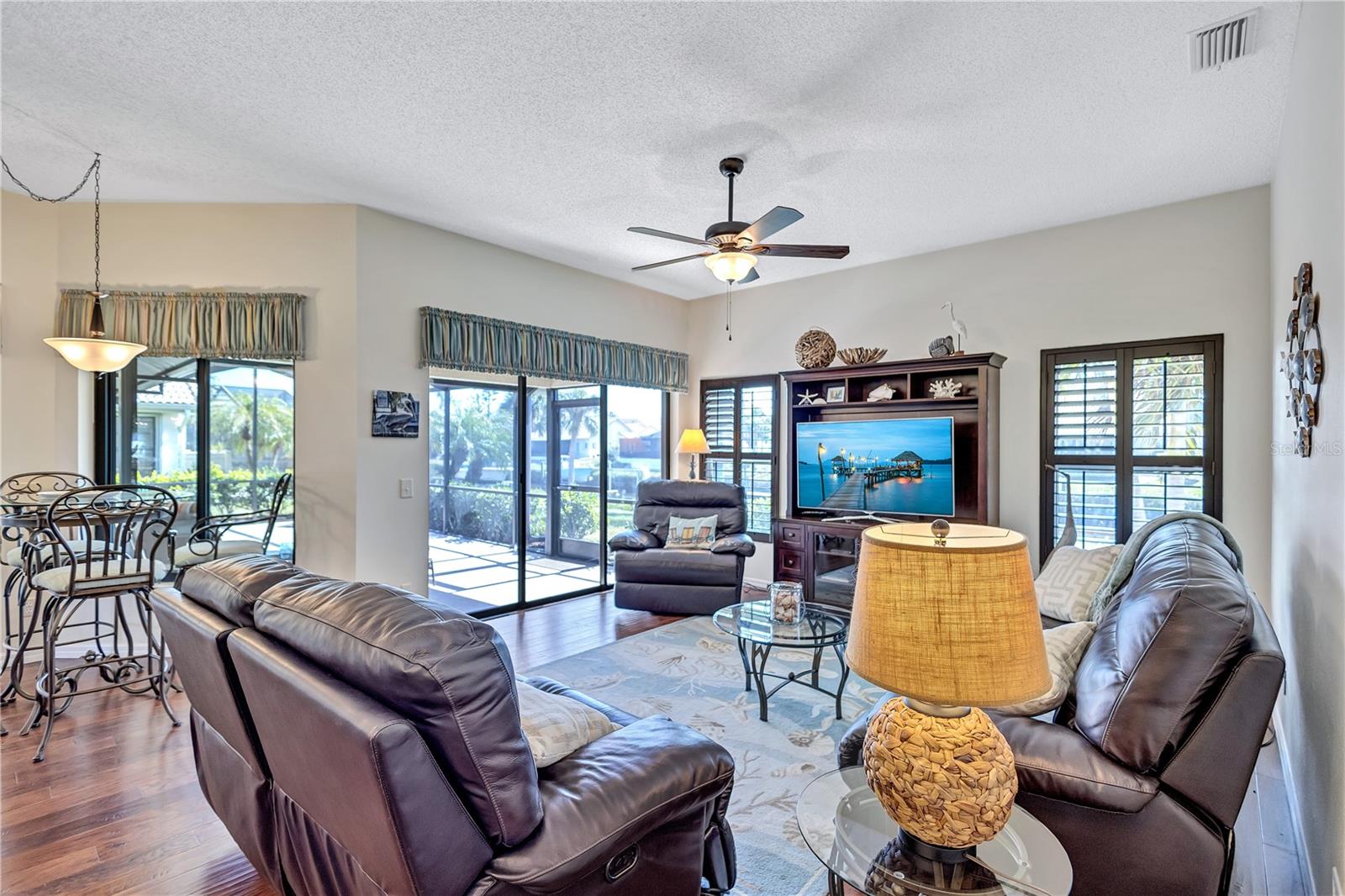 104 INLETS BLVD #104