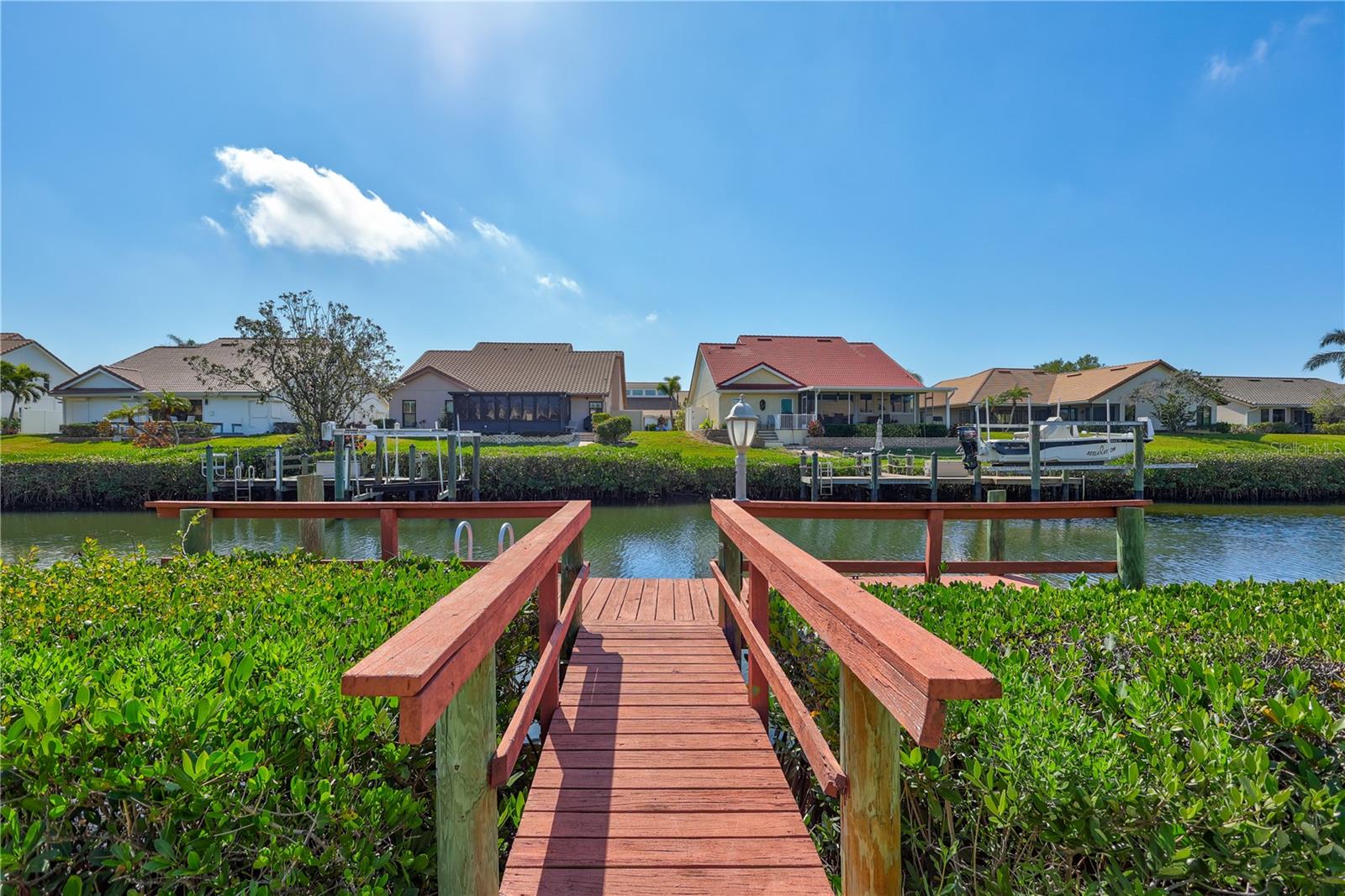 104 INLETS BLVD #104