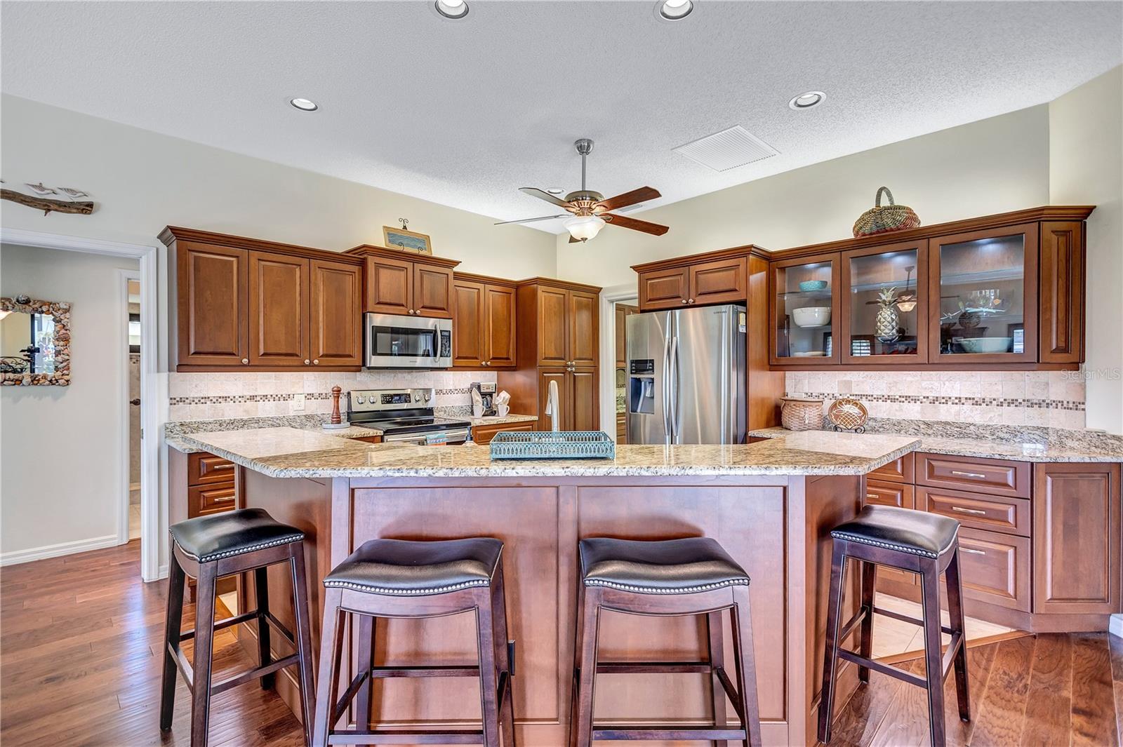 104 INLETS BLVD #104