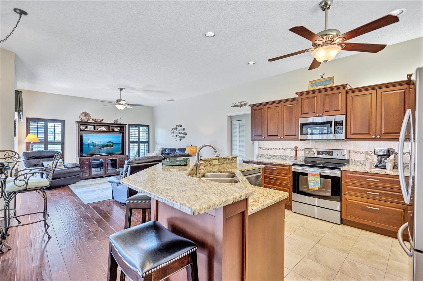 104 INLETS BLVD #104