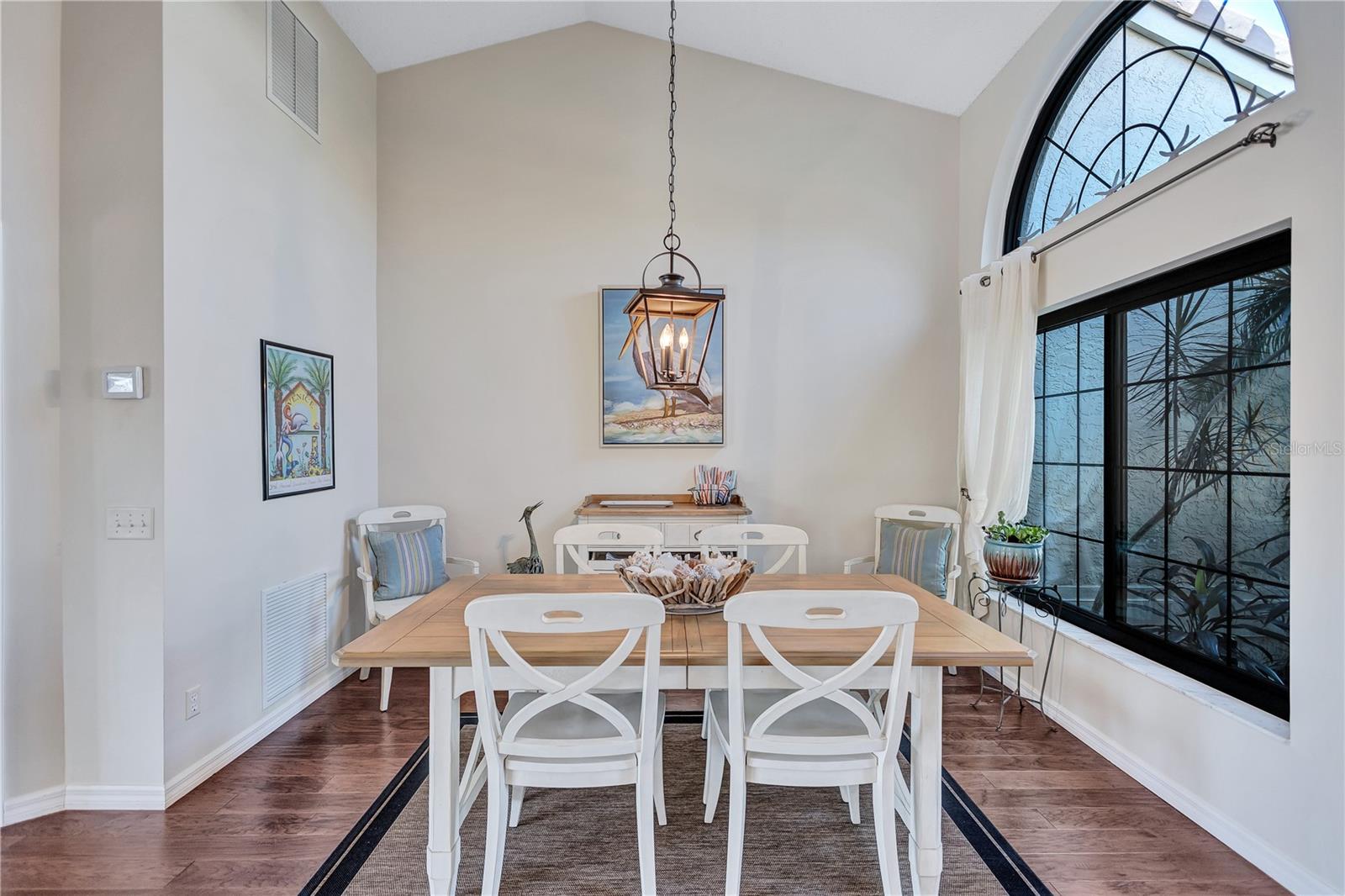 104 INLETS BLVD #104