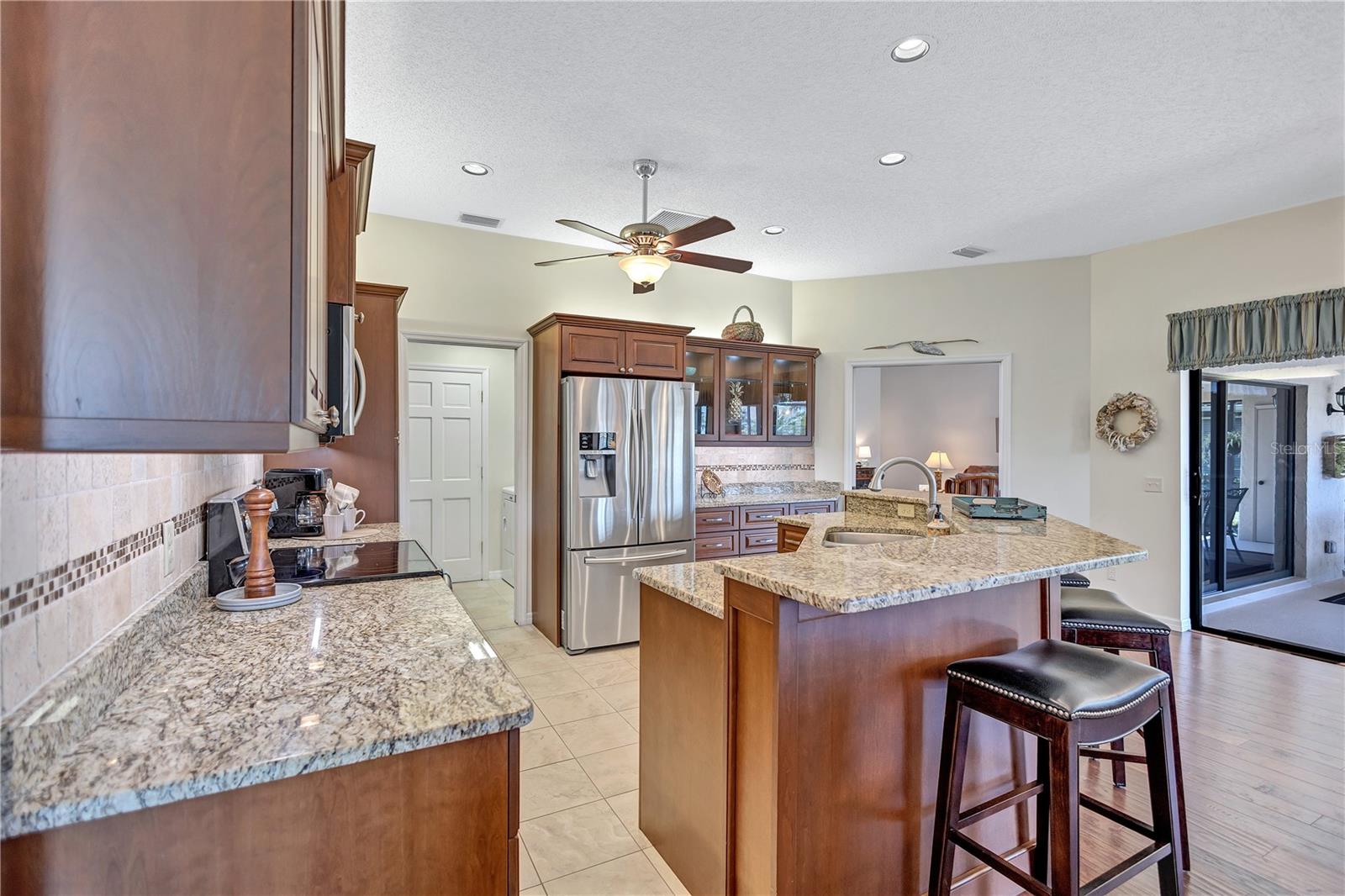 104 INLETS BLVD #104