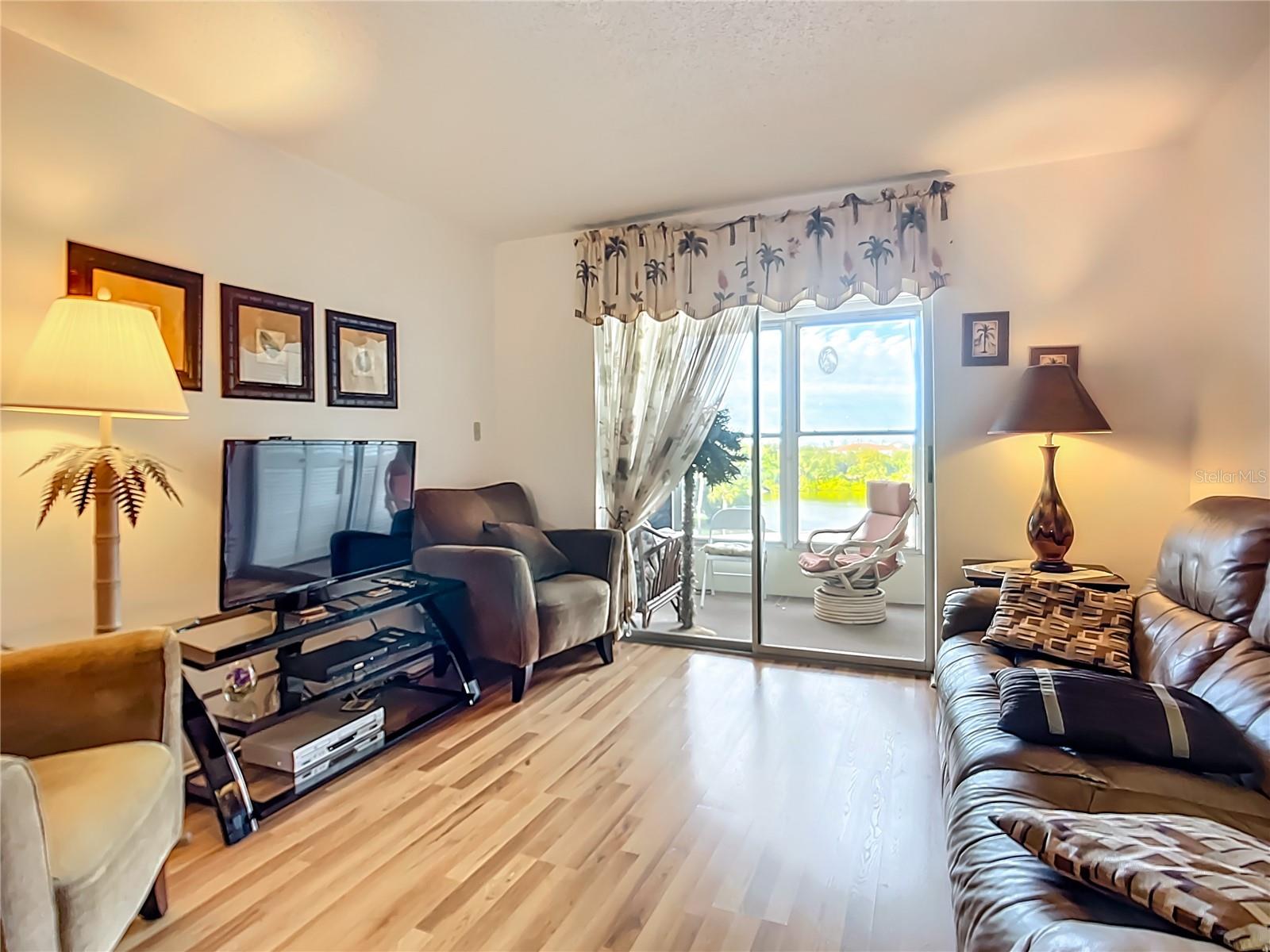 3785 LAKE BAYSHORE DR #H-405