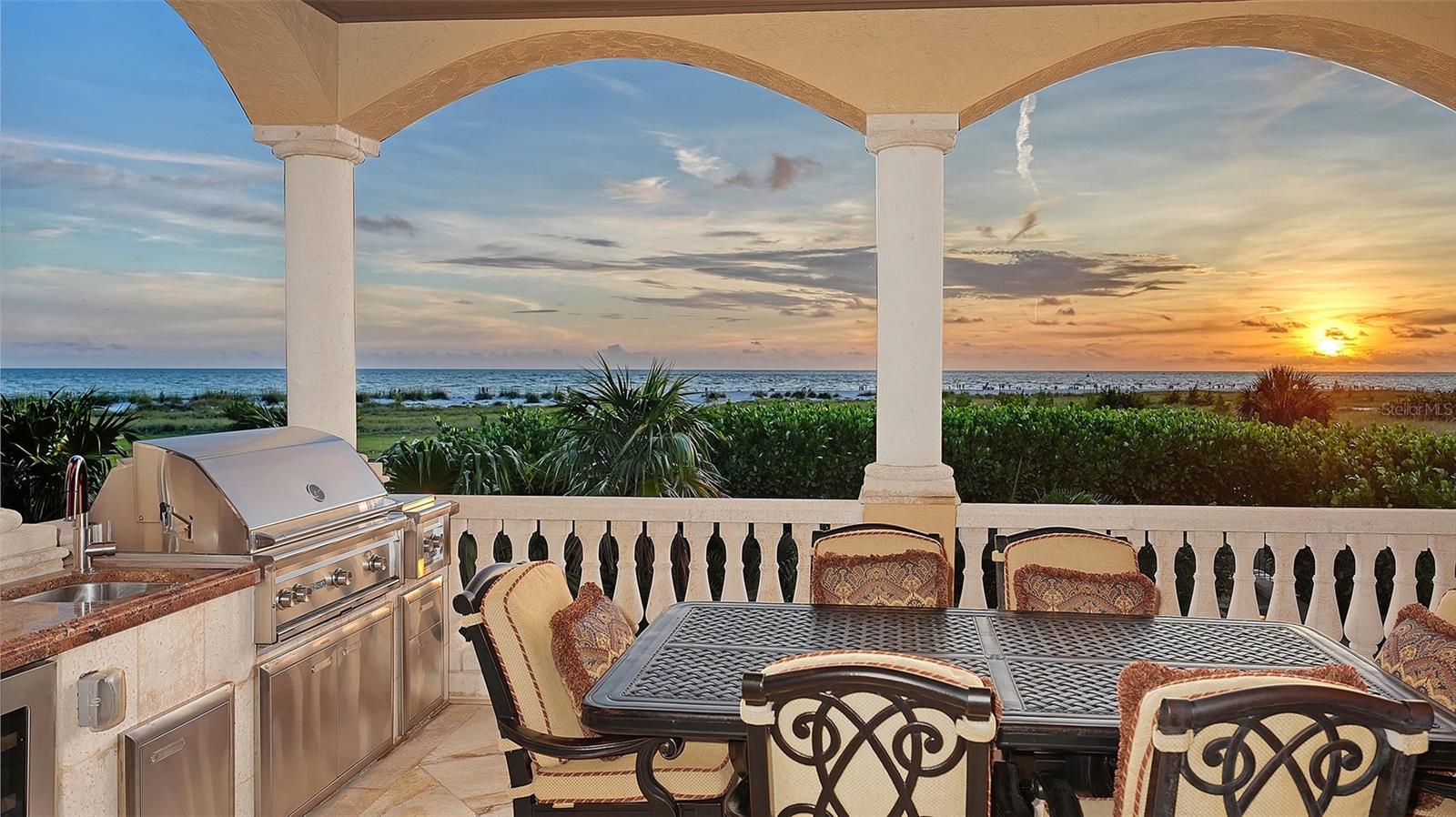 801 N SHORE DR