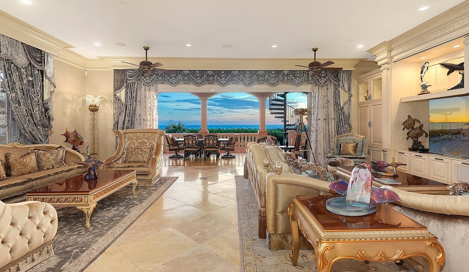 801 N SHORE DR