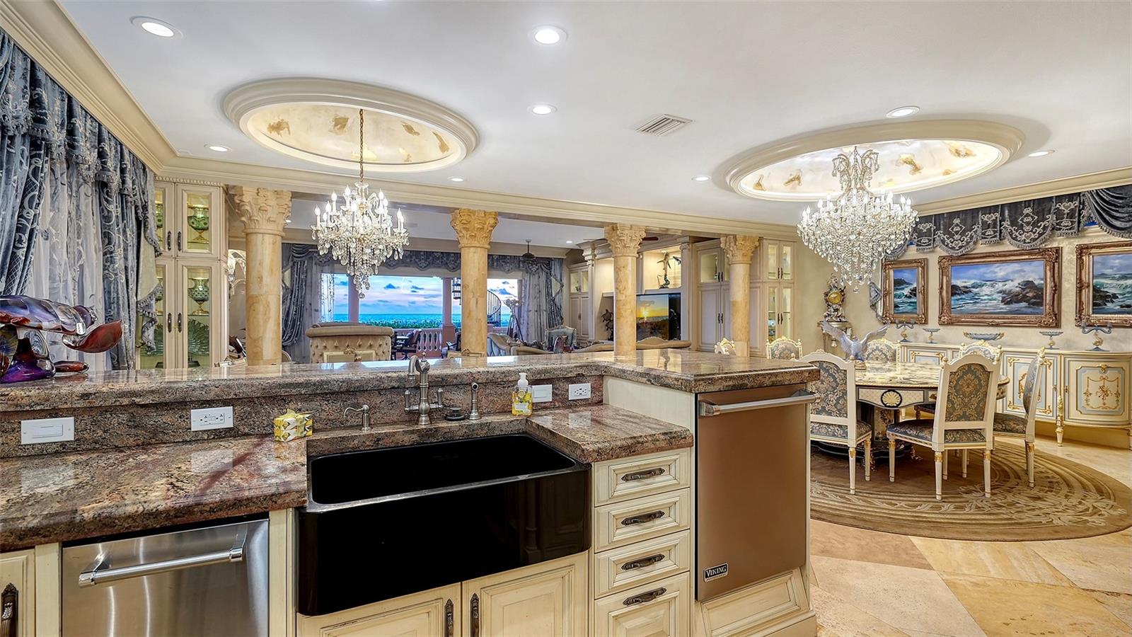 801 N SHORE DR