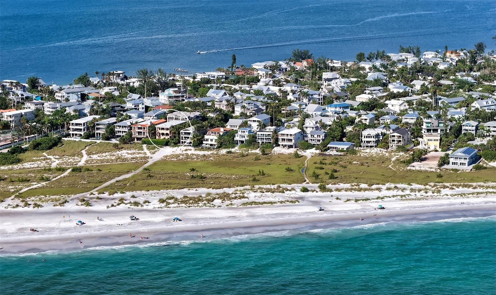801 N SHORE DR