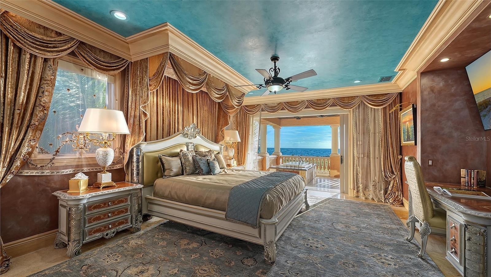 801 N SHORE DR