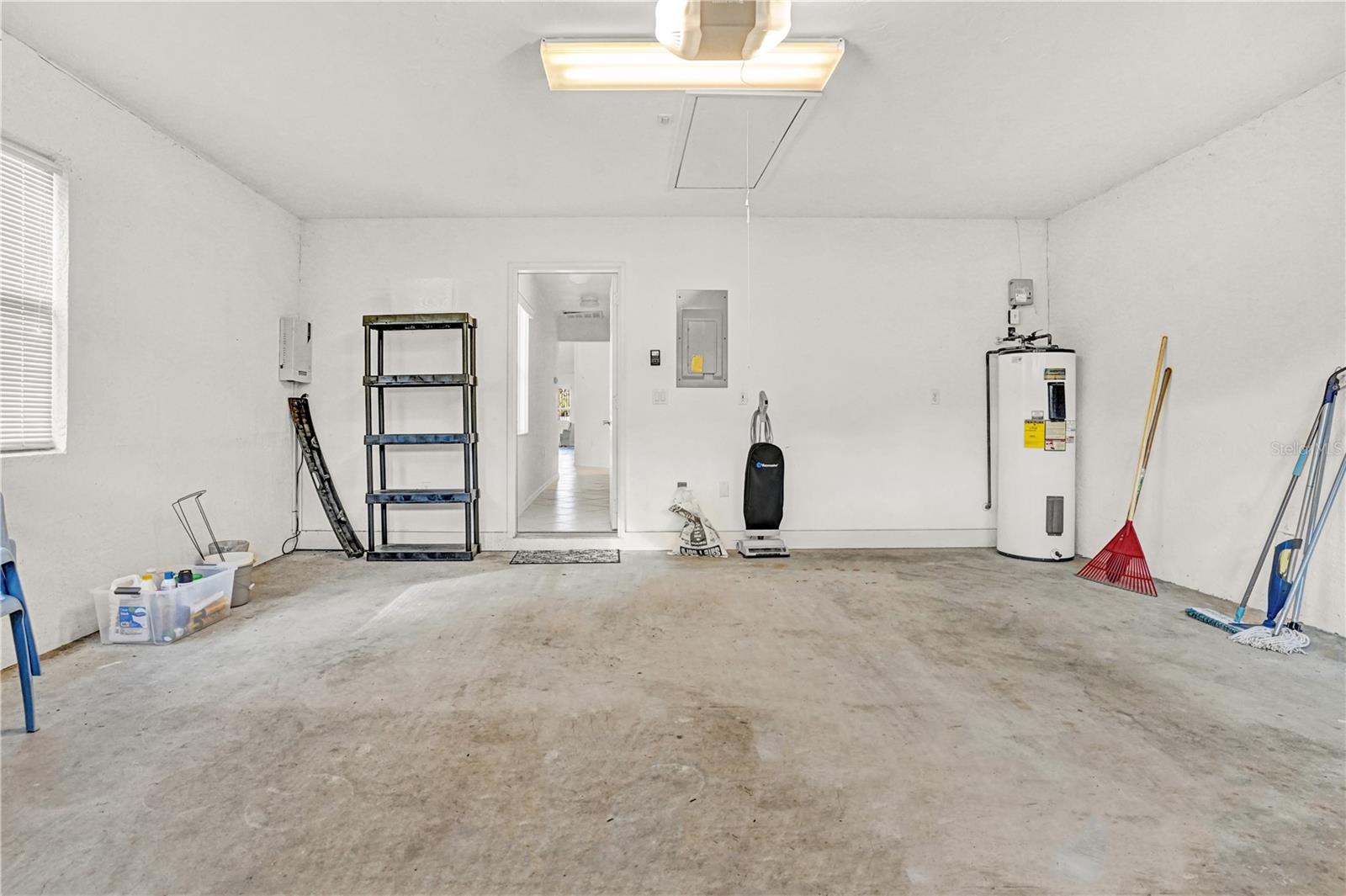 6228 COUNTRY CLUB WAY