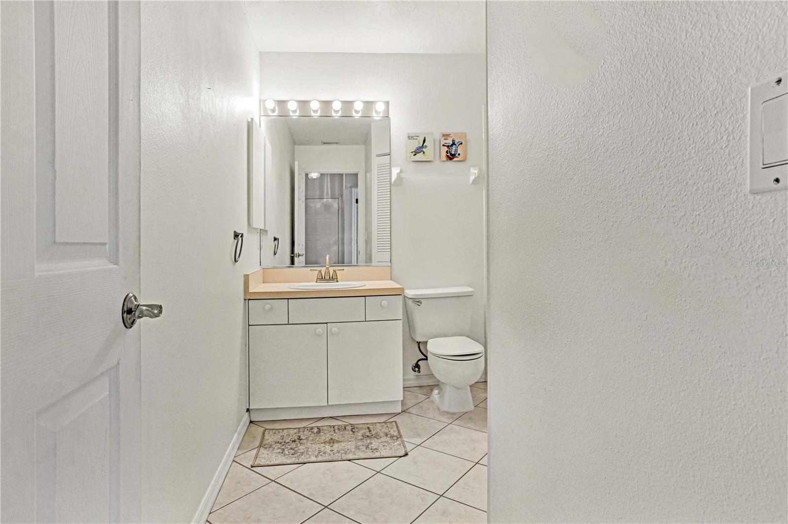 6228 COUNTRY CLUB WAY