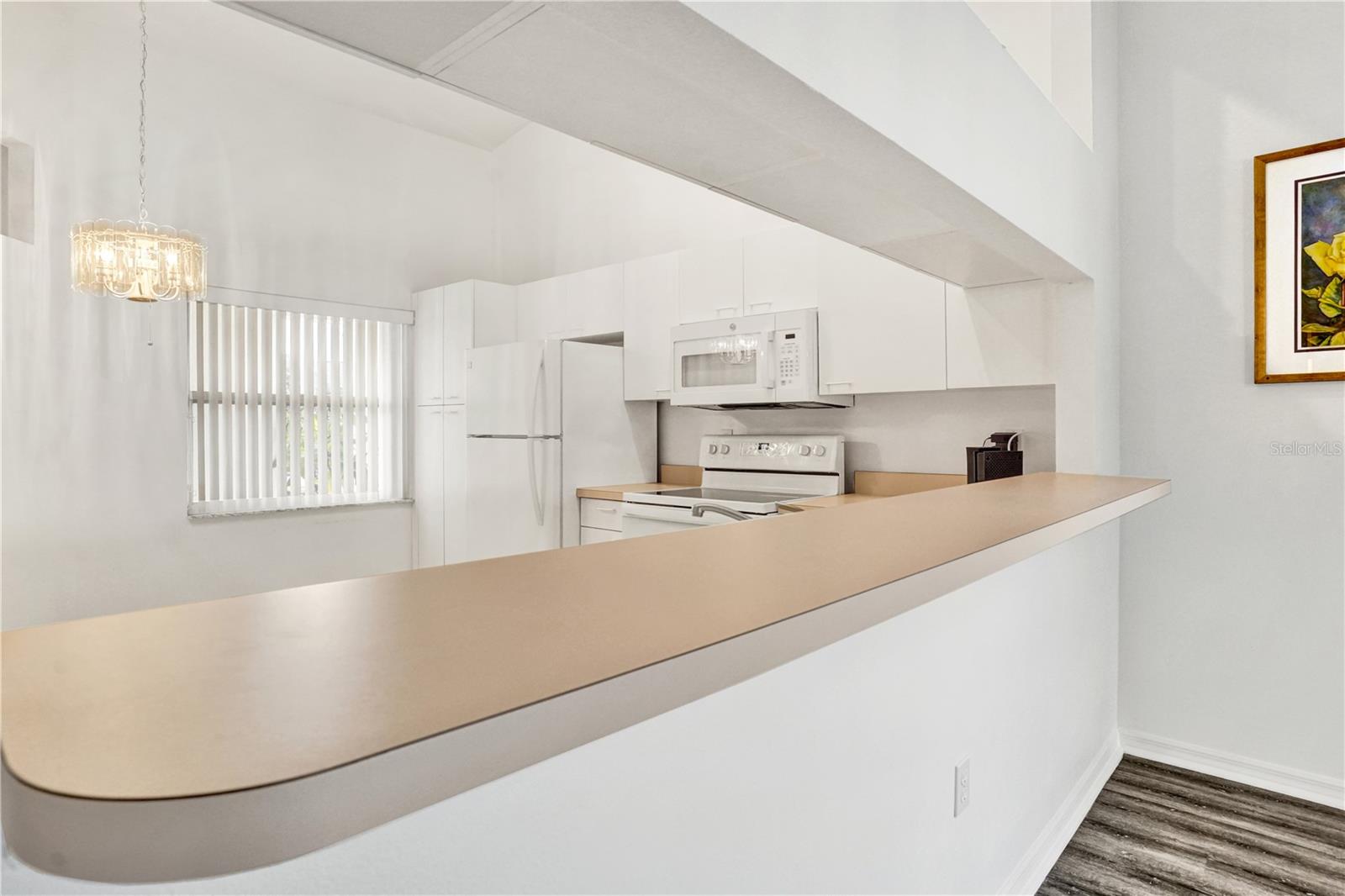 6228 COUNTRY CLUB WAY