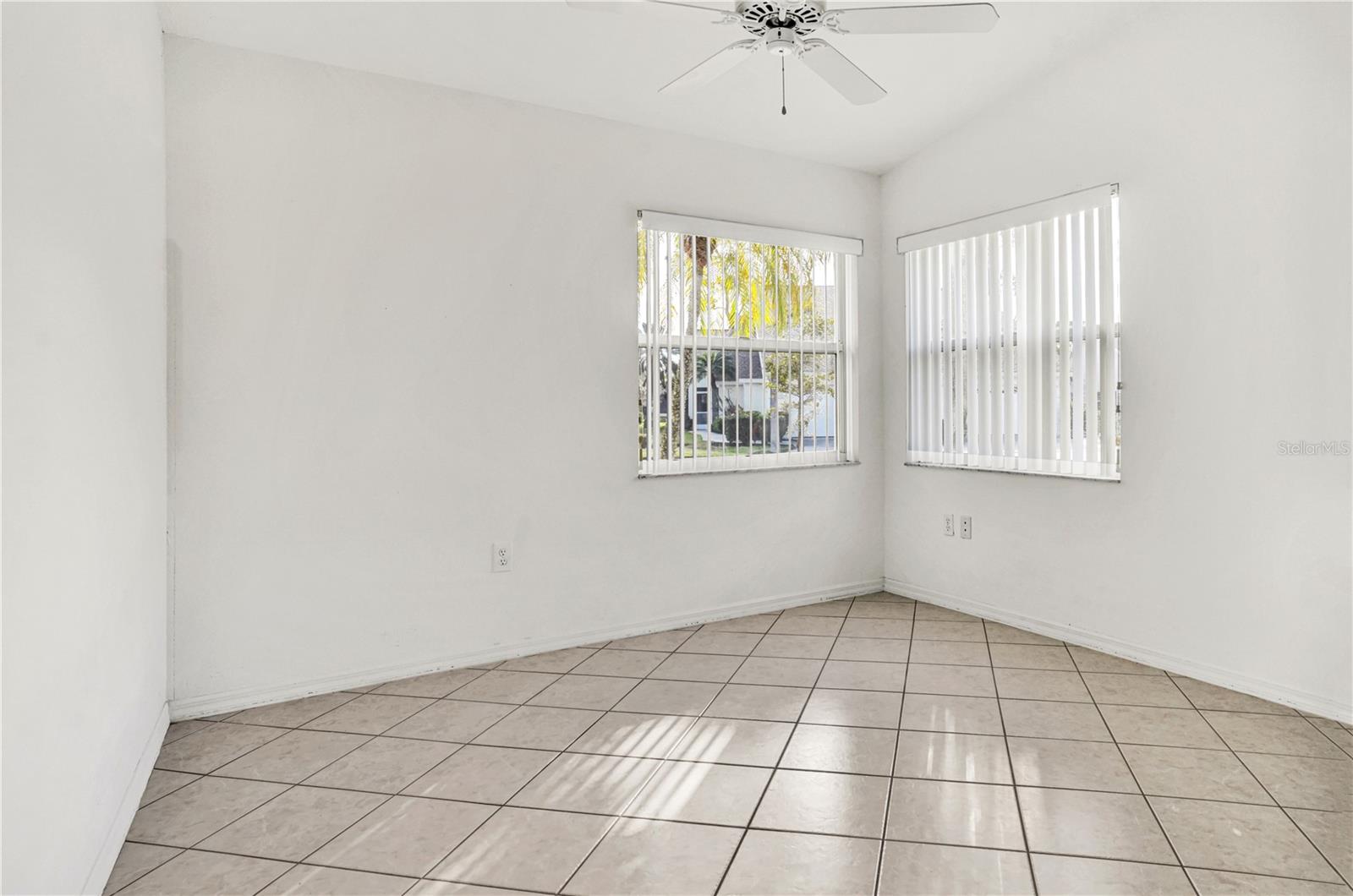 6228 COUNTRY CLUB WAY